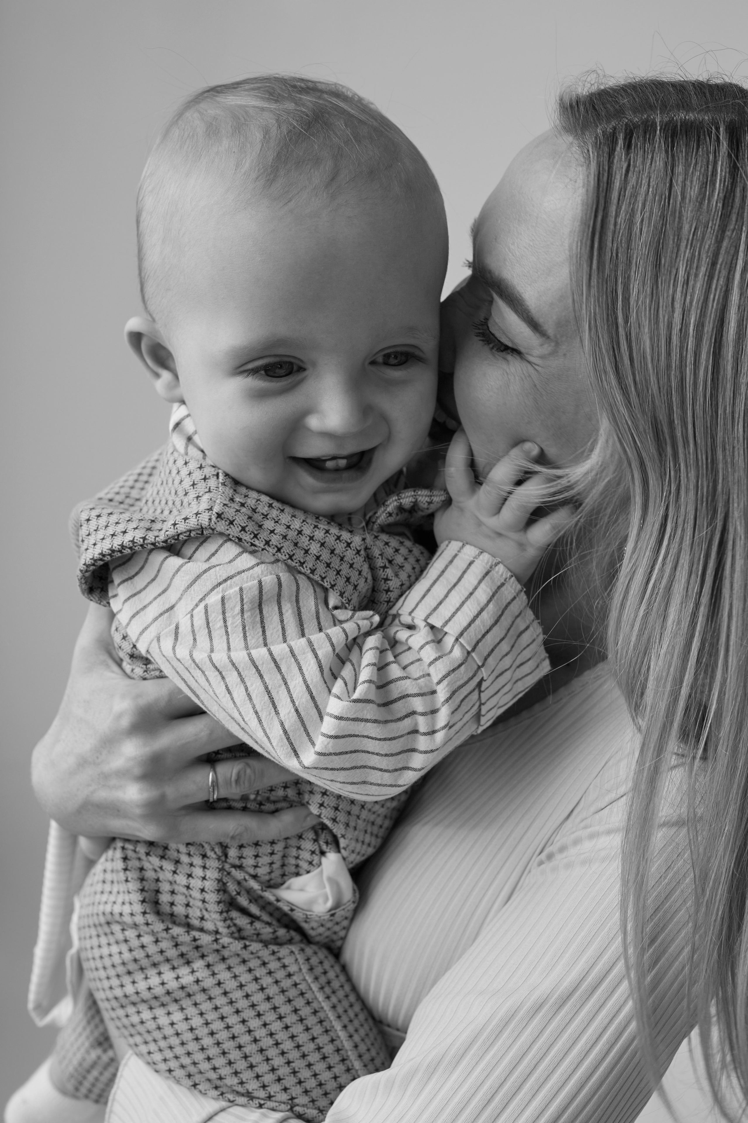 Годик в кругу семьи. Фотограф Владивосток, семейные и индивидуальные съемки