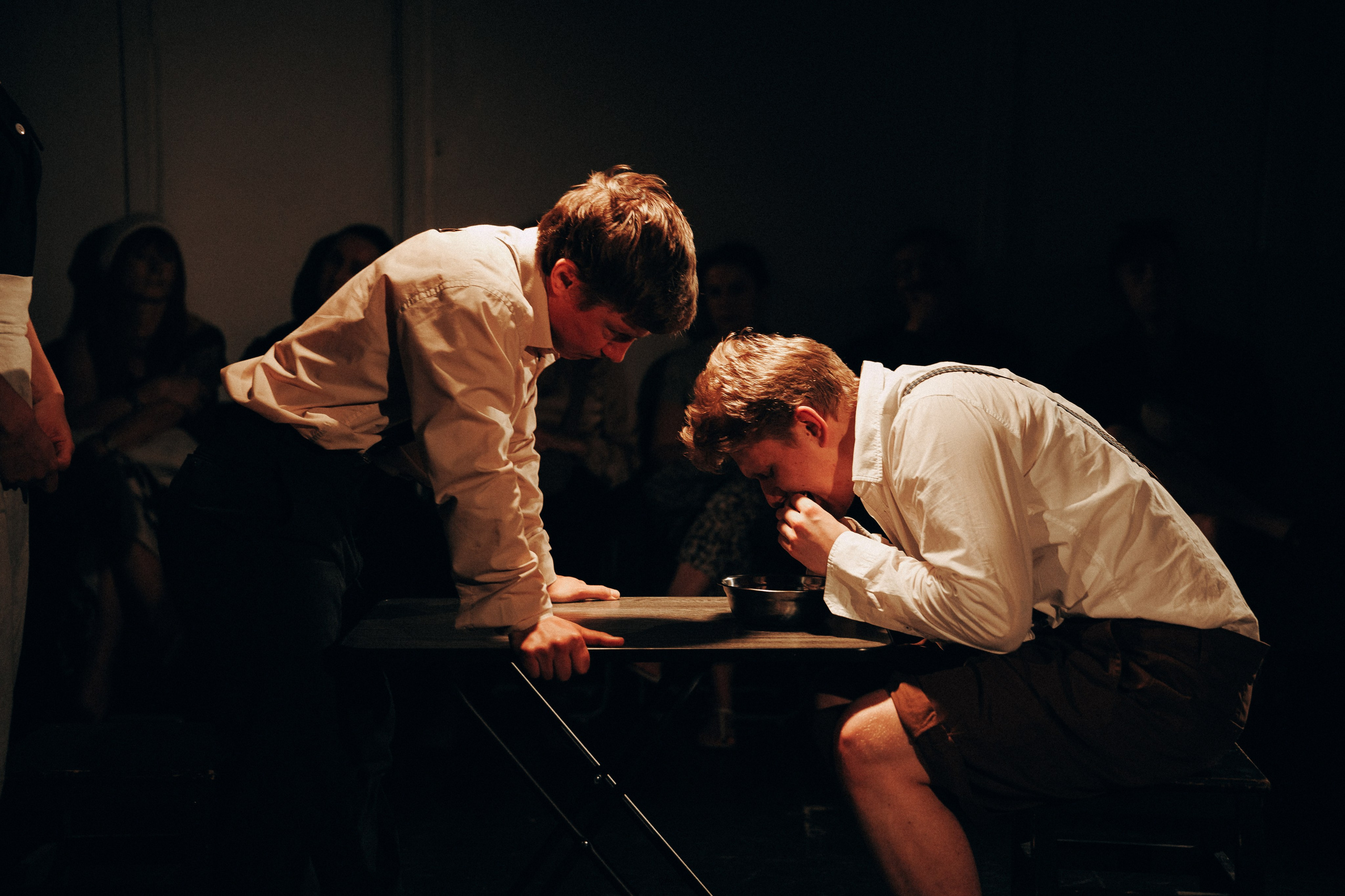 «Продаются детские ботиночки, неношенные». Профессиональный фотограф в Санкт-Петербурге Александр Волосенцев