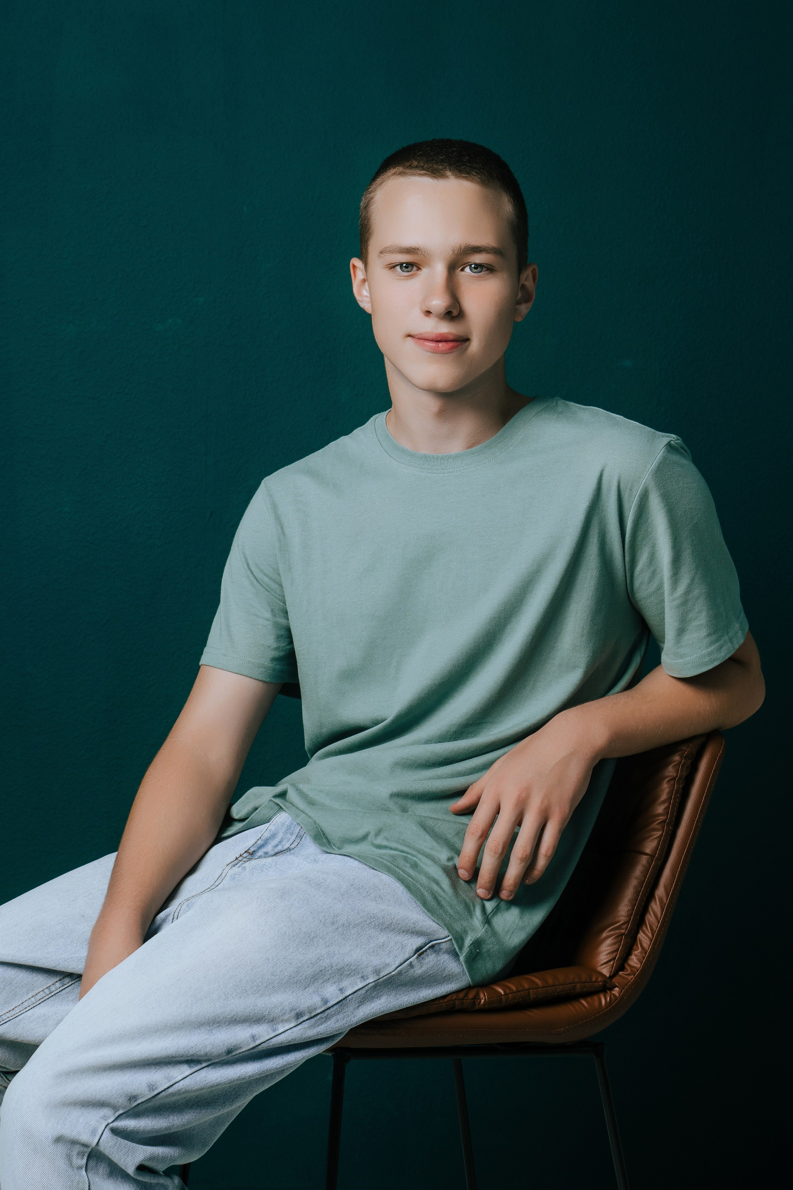 4 Школа — Заводской. Фотограф Ярмишко Дарья. Выпускные фотокниги