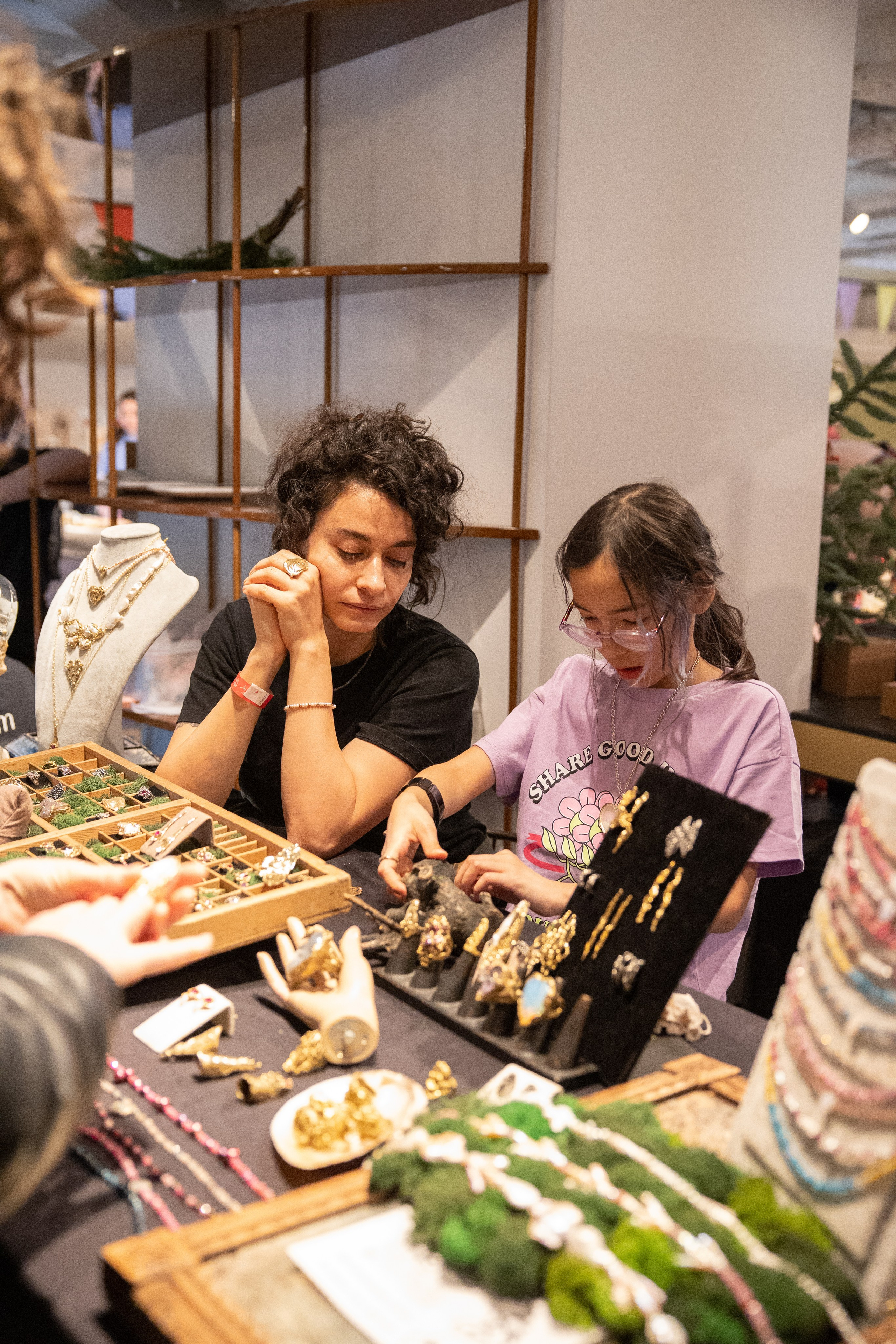 23–24 декабря 2023 в «Три вокзала. Депо» / День 1. Фотоотчеты «Ламбада-маркета»