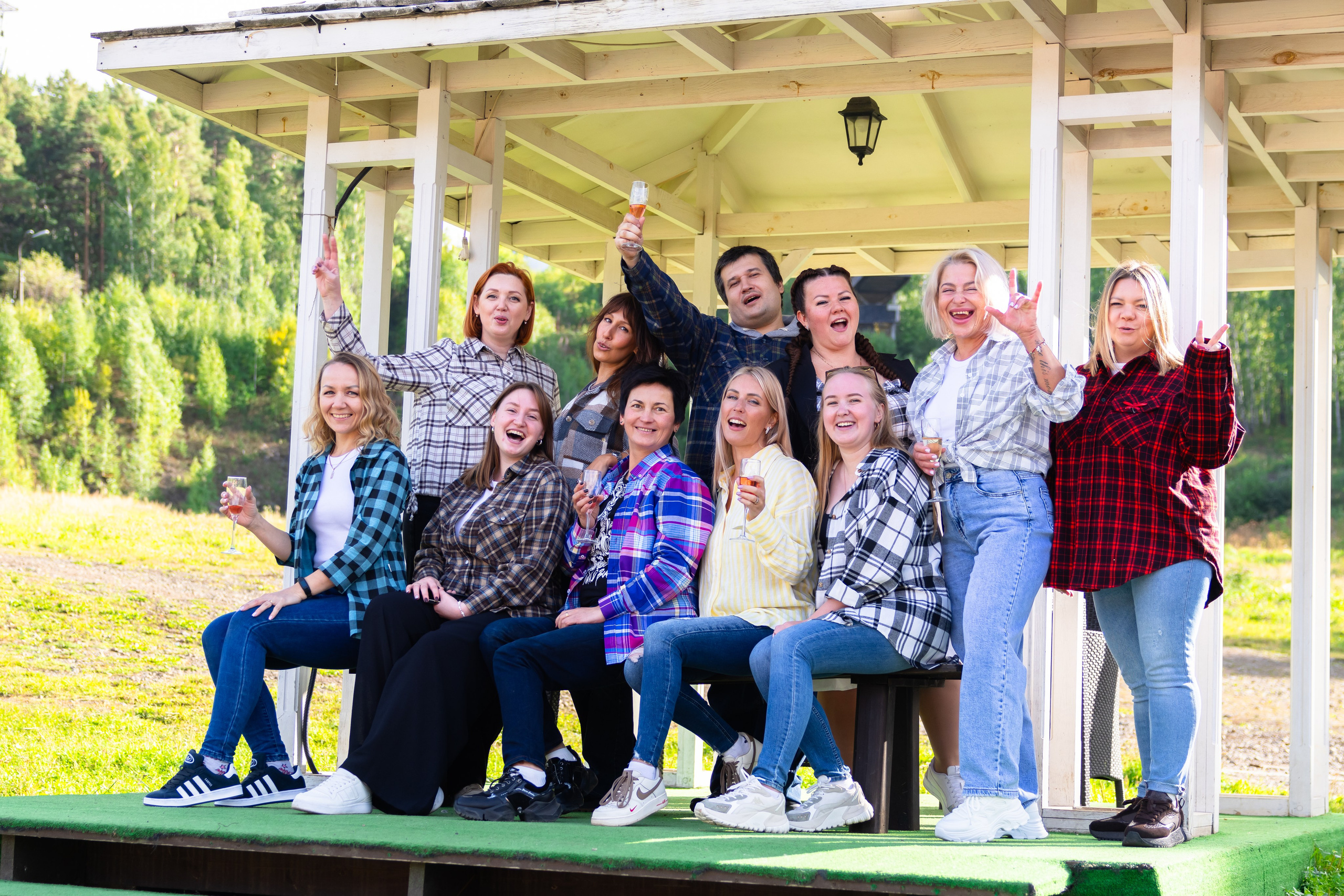 Летний корпоратив на Уктусе, фотосъёмка в Екатеринбурге. Фотограф в Екатеринбурге Пойгина Елена