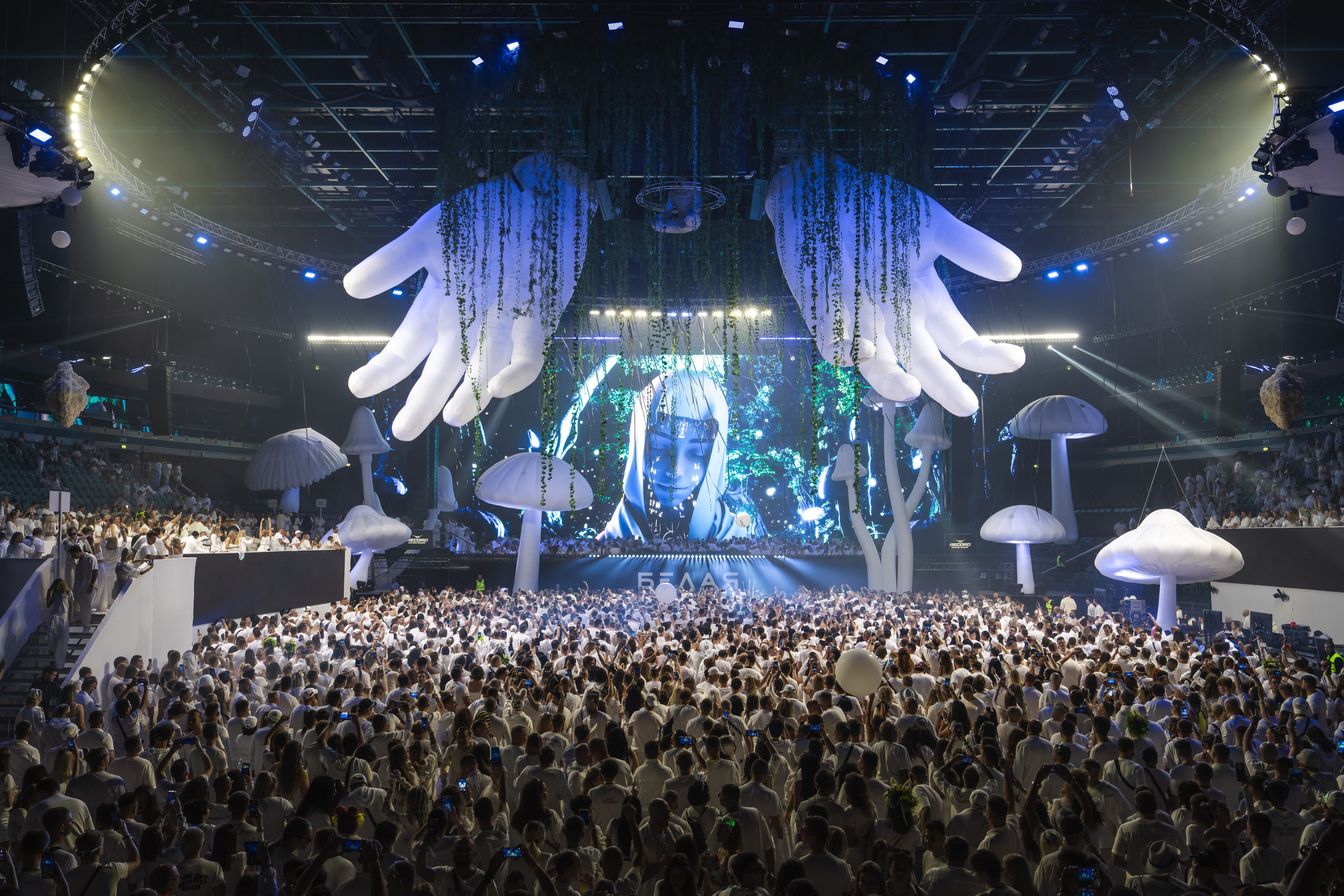 БЕЛАЯ 2025. Святослав Буньков | фотограф