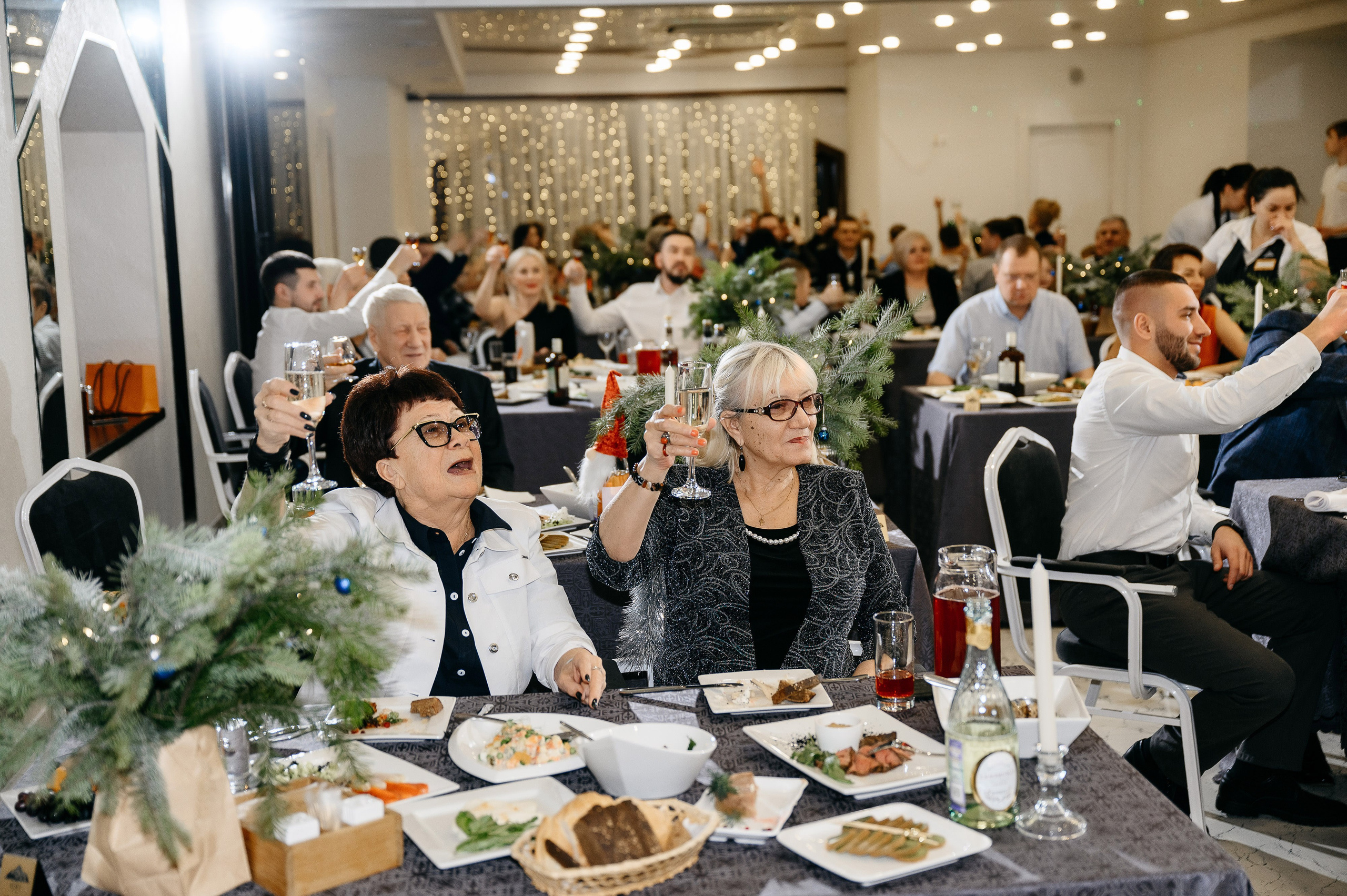 Новогодняя ночь в ресторане ALSEY. Свадебный фотограф в Красноярске