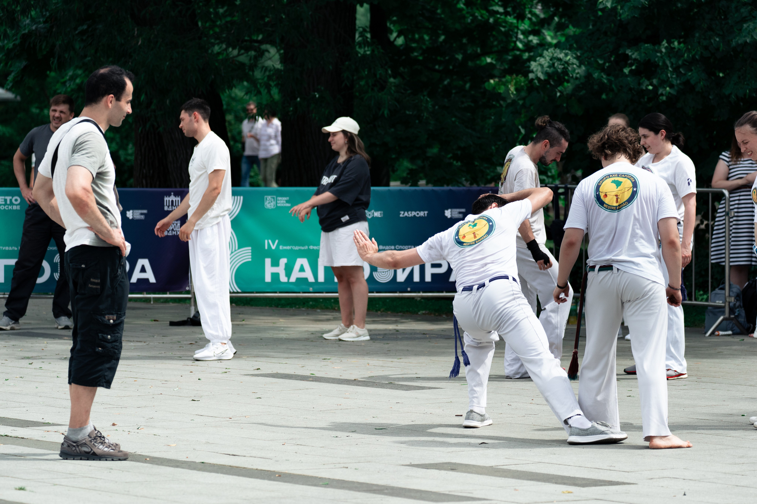 Открытый класс AXE Capoeira на фестивале неолимписких видов спорта на ВДНХ 2025 г:. Фотограф в Москве Ткаченко Владимир