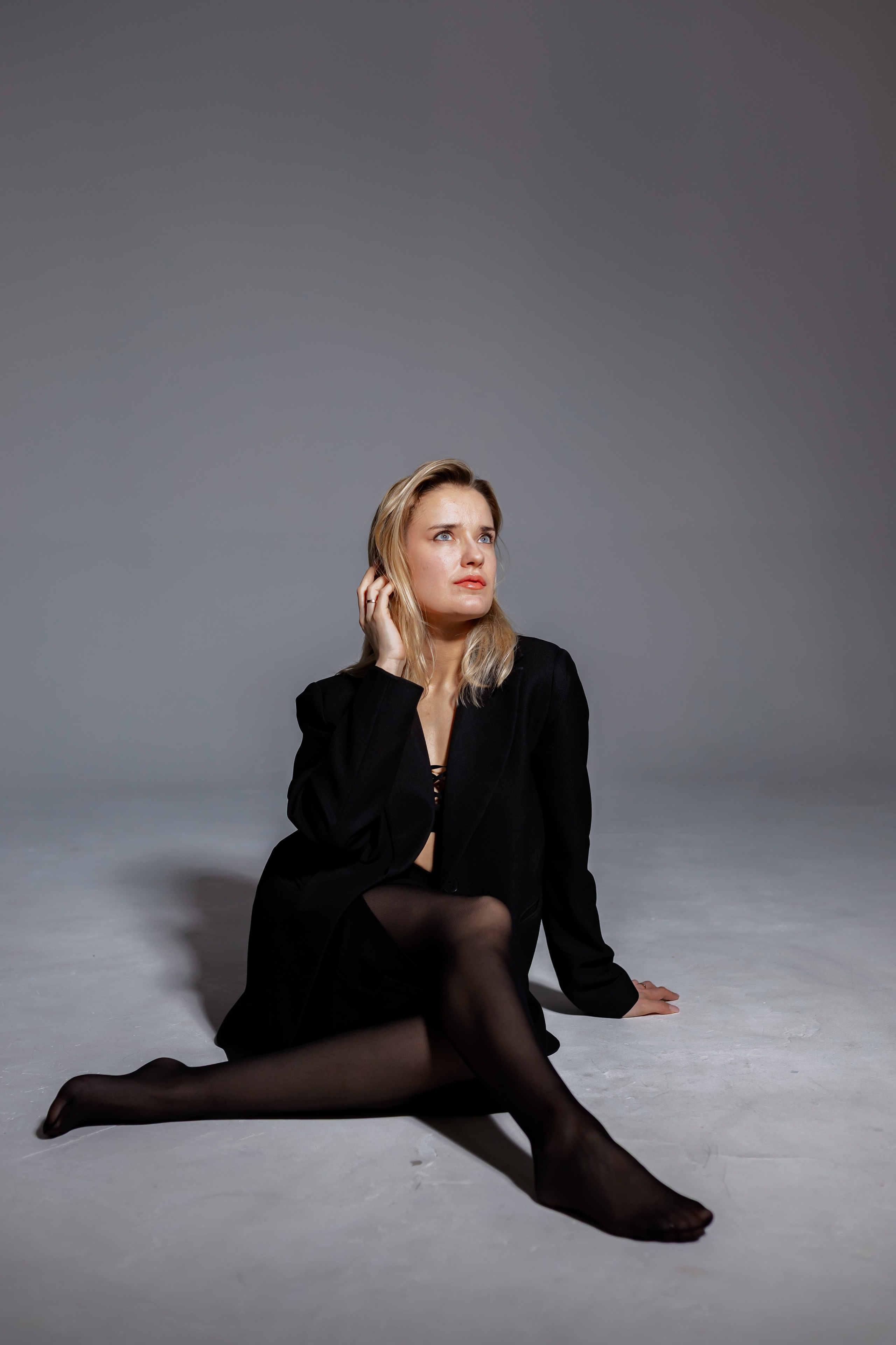 Фотосессия в студии Валерия. Женский фотограф в Орске Новотроицке Динара Долганова