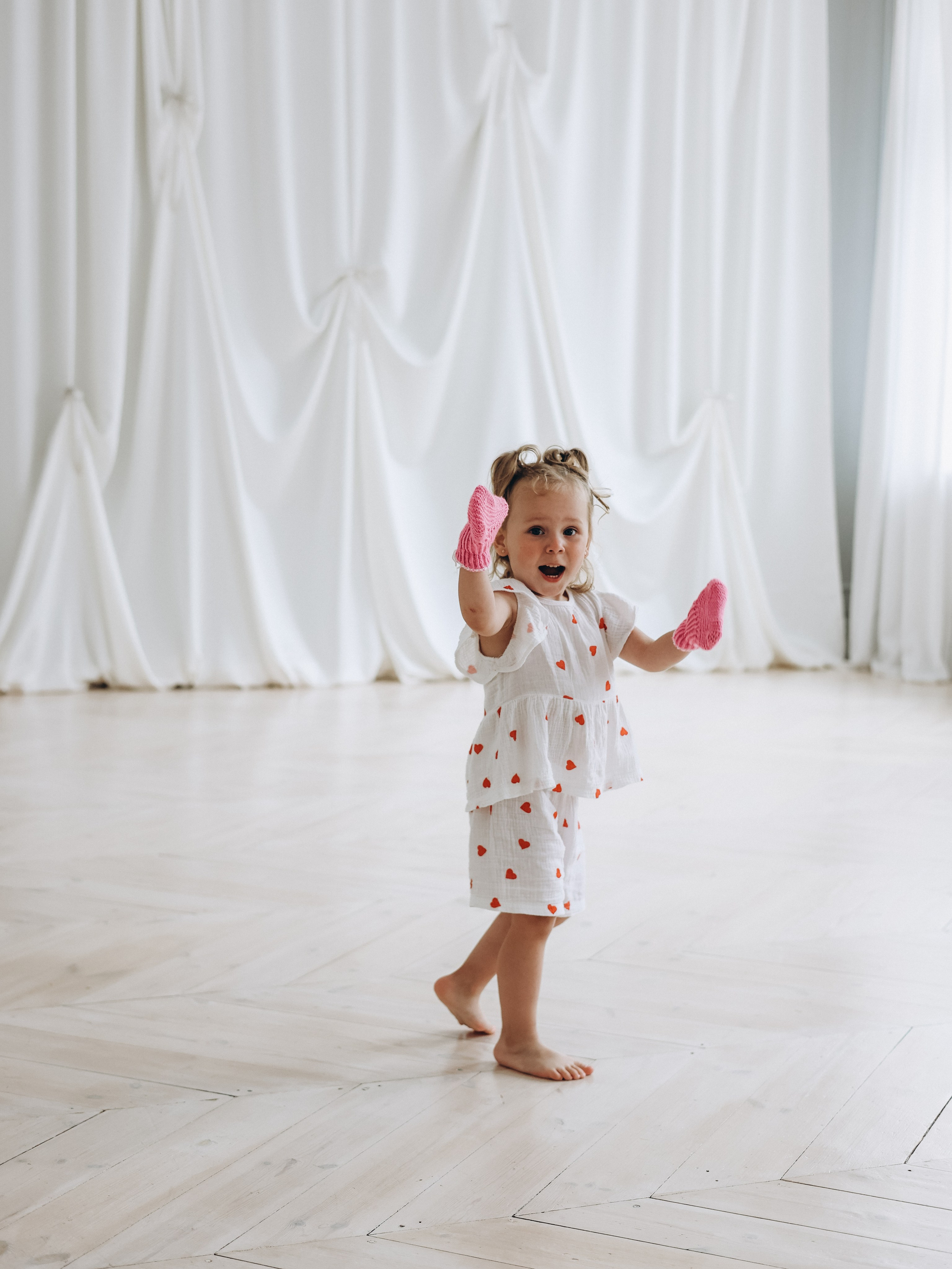 Семейная фотосессия, фотосессия беременности, фотостудия Вилла Нина, Villa Nina г. Екатеринбург. Семейный и детский фотограф в  г. Екатеринбурге Холодова Юлия