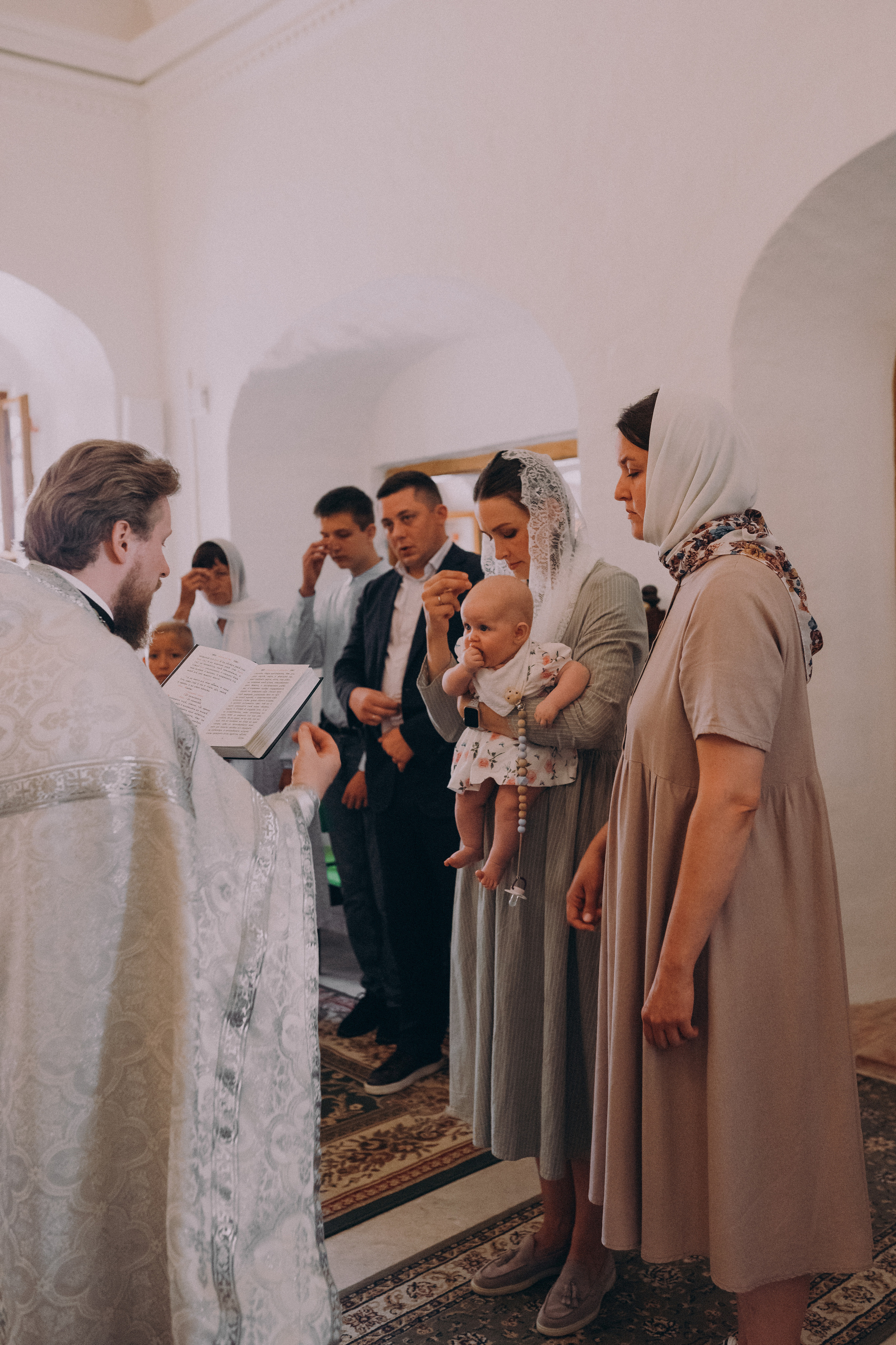 Таинство Крещения Мирослава. Фотограф новорожденных в Москве Щелково и МО Ангелина Энговатова