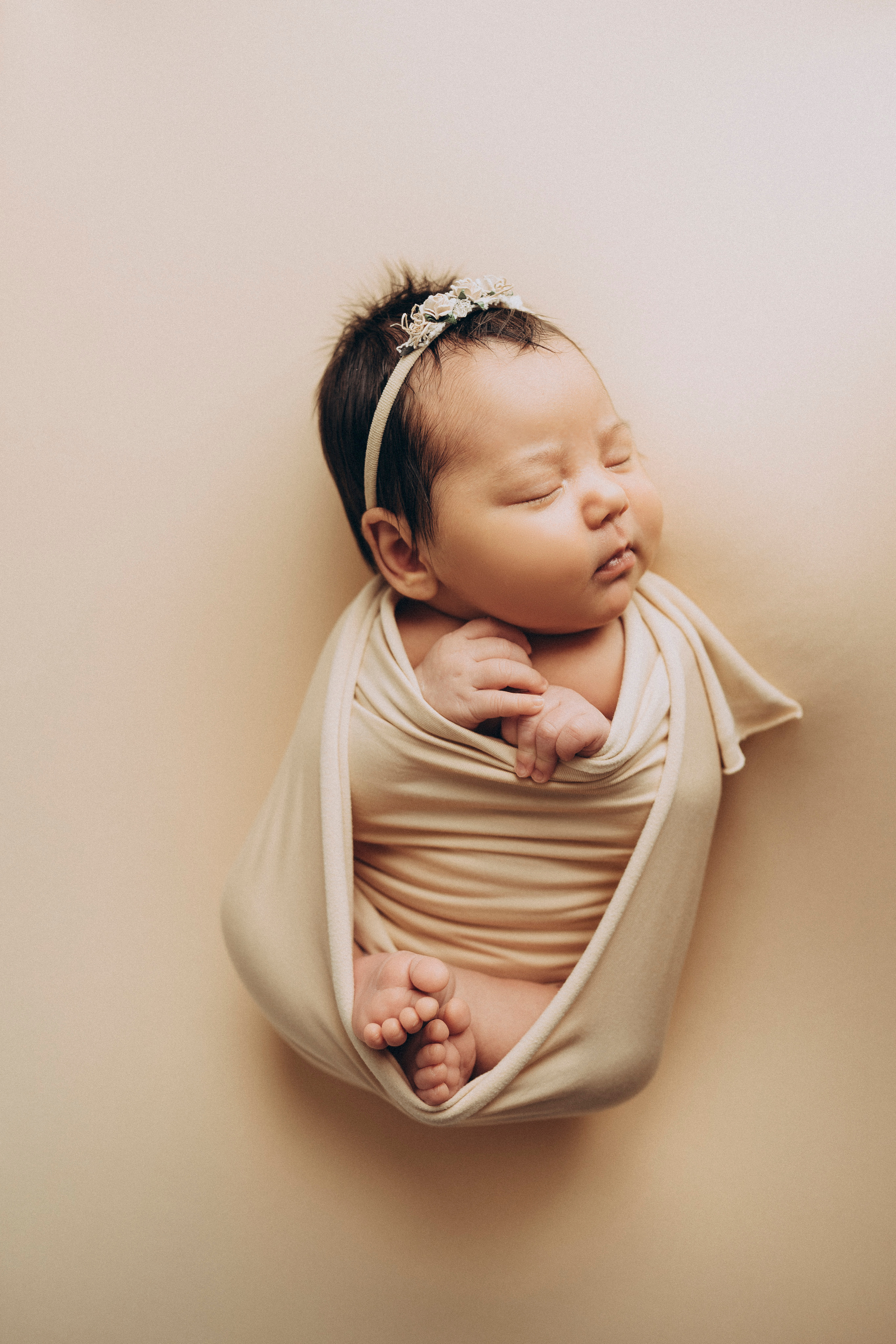 Айза 23 дня. Фотограф новорожденных в Москве Щелково и МО Ангелина Энговатова