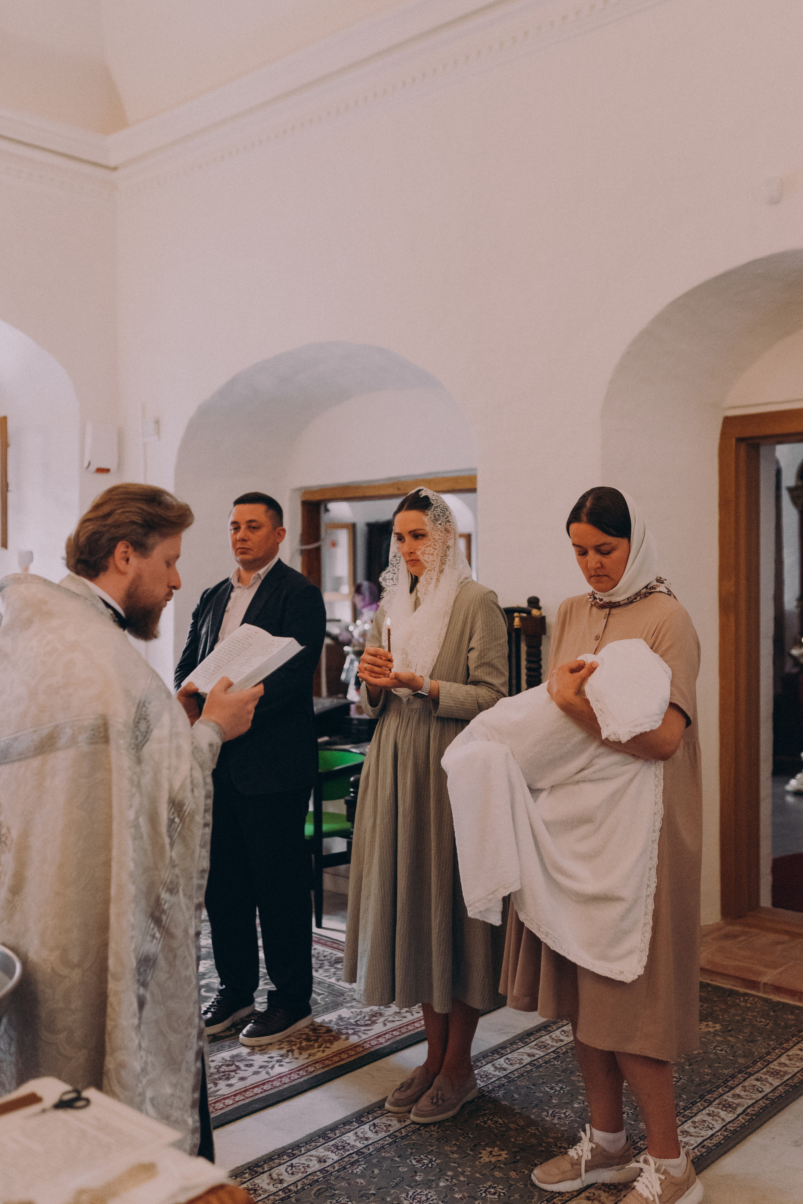 Таинство Крещения Мирослава. Фотограф новорожденных в Москве Щелково и МО Ангелина Энговатова