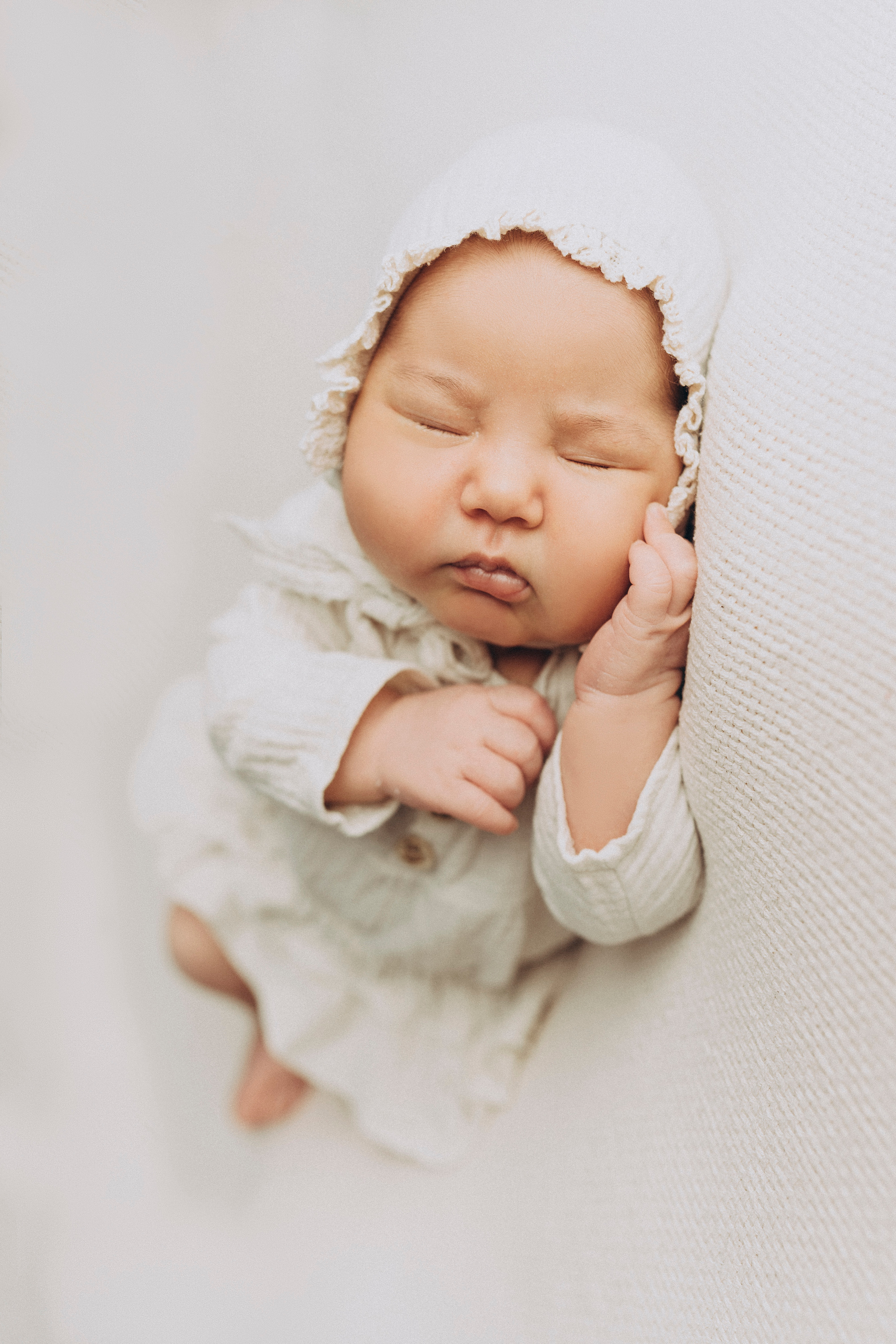 Айза 23 дня. Фотограф новорожденных в Москве Щелково и МО Ангелина Энговатова