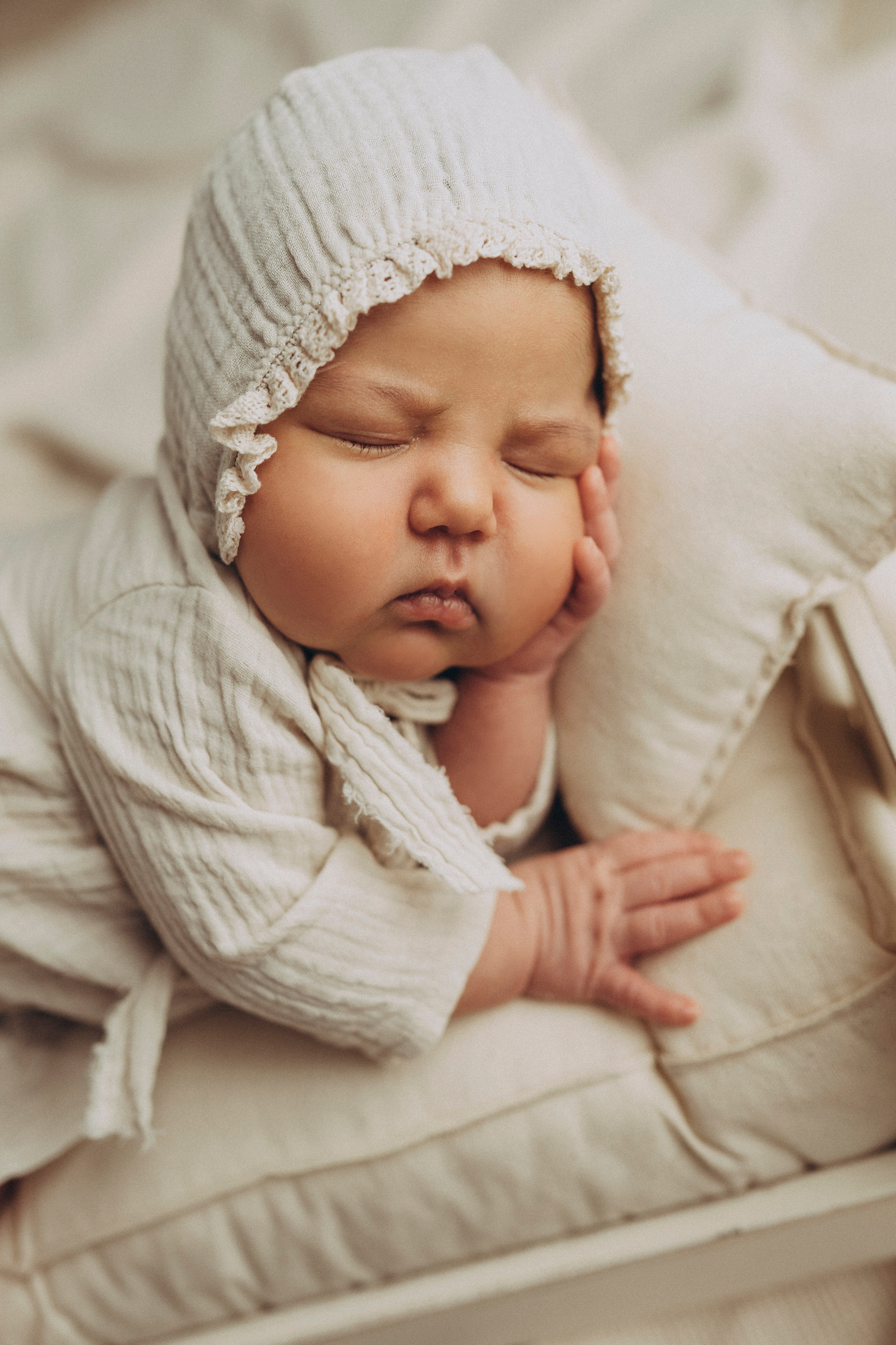 Айза 23 дня. Фотограф новорожденных в Москве Щелково и МО Ангелина Энговатова