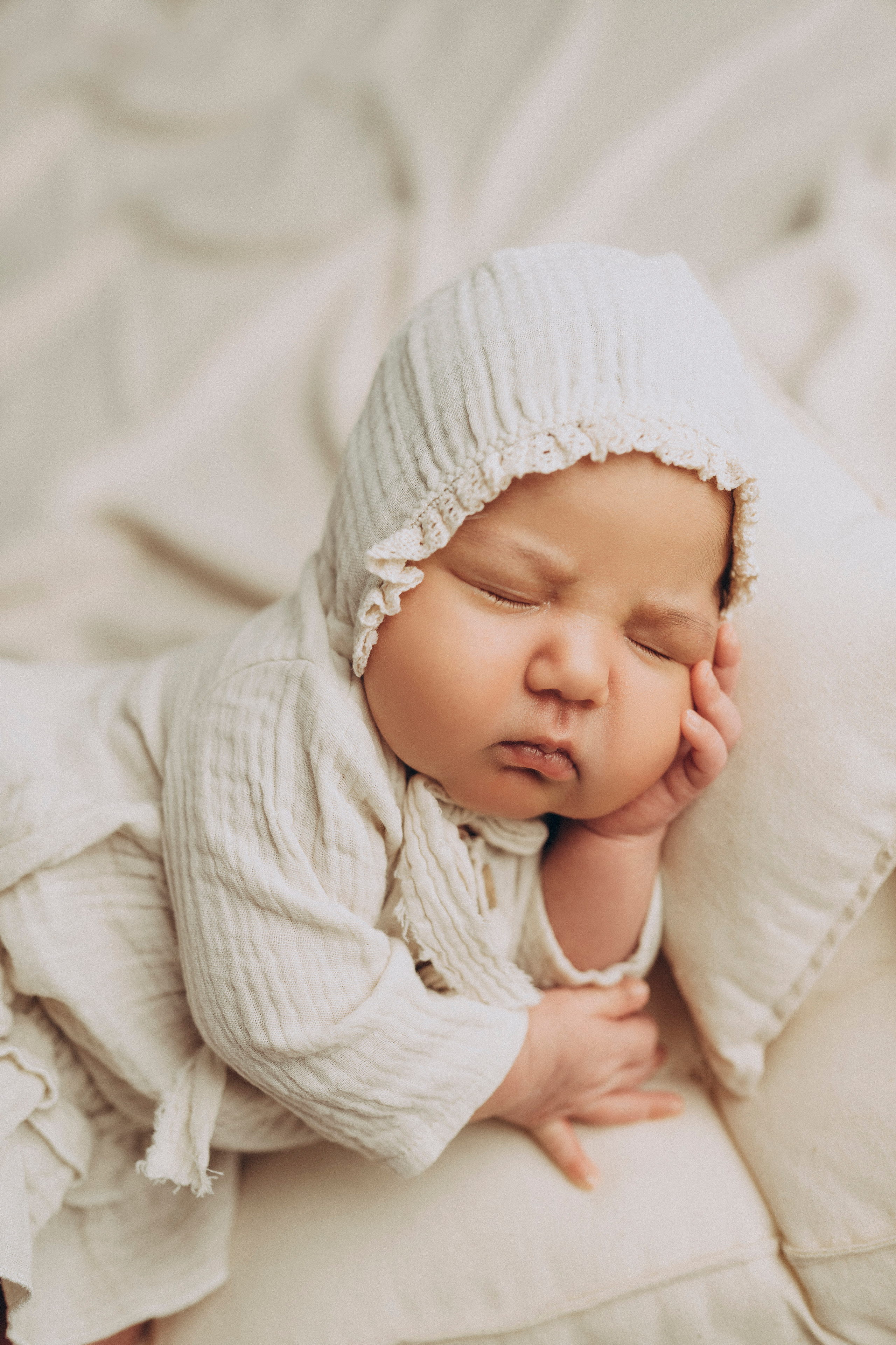 Айза 23 дня. Фотограф новорожденных в Москве Щелково и МО Ангелина Энговатова