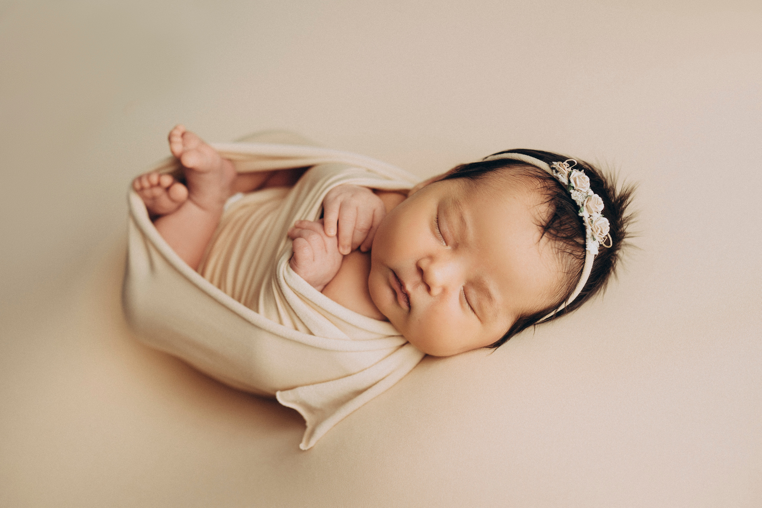 Айза 23 дня. Фотограф новорожденных в Москве Щелково и МО Ангелина Энговатова