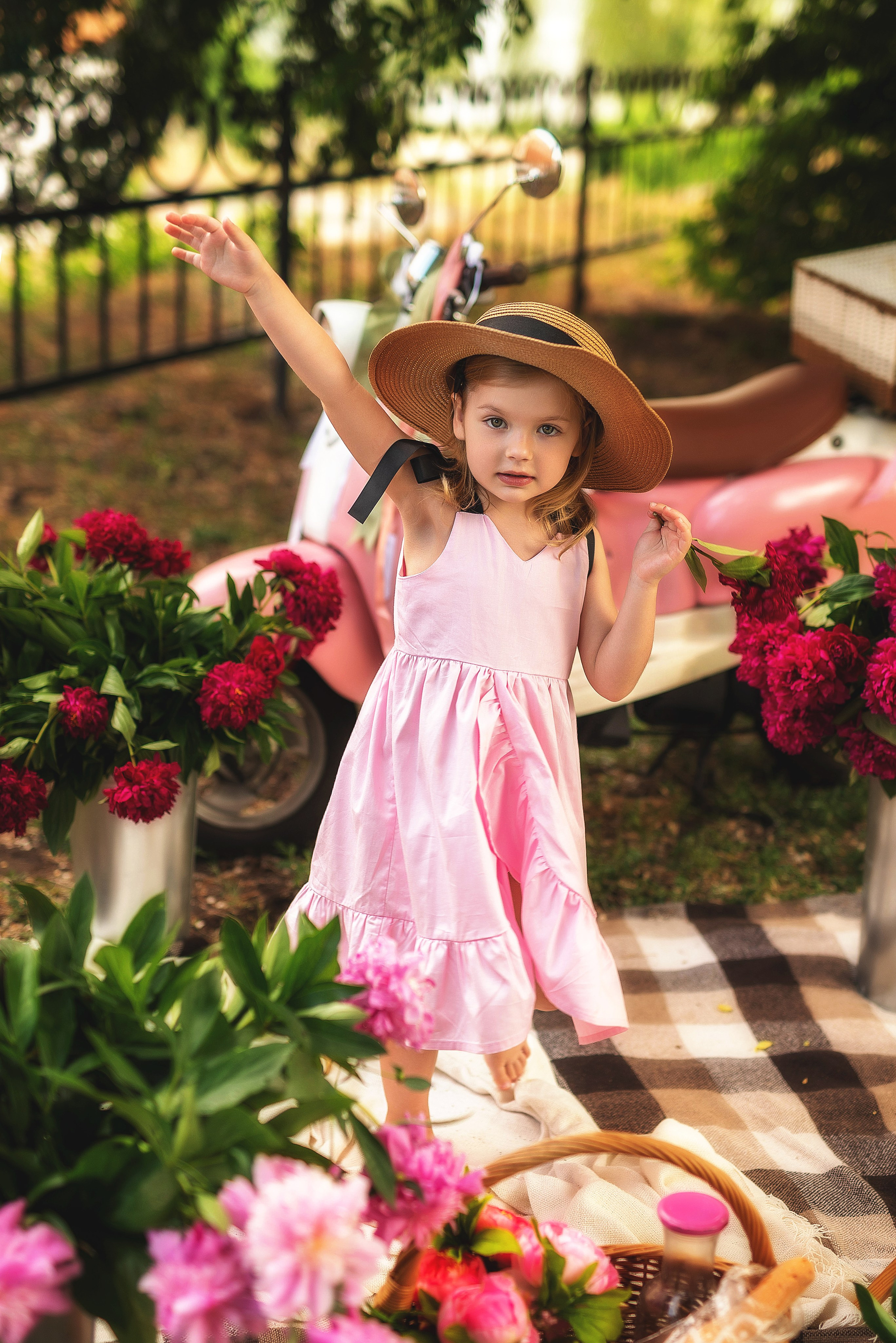 Фотосессия в пионах. Семейный, детский фотограф в Воронеже Анна Никитина