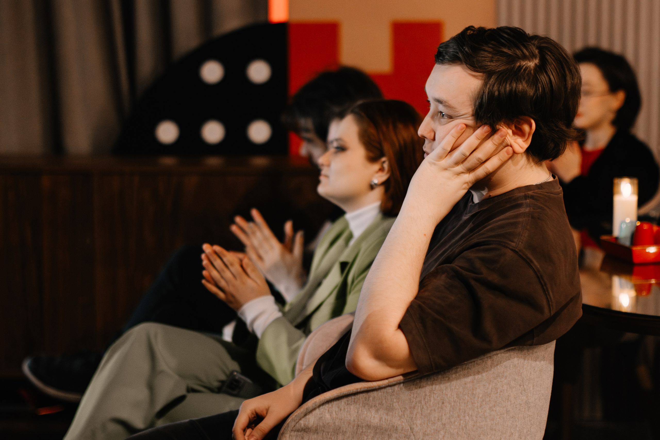 StandUp с Наташей Красновой. 1 апреля в Sketch. Фотограф в Челябинске Любовь Денисенко