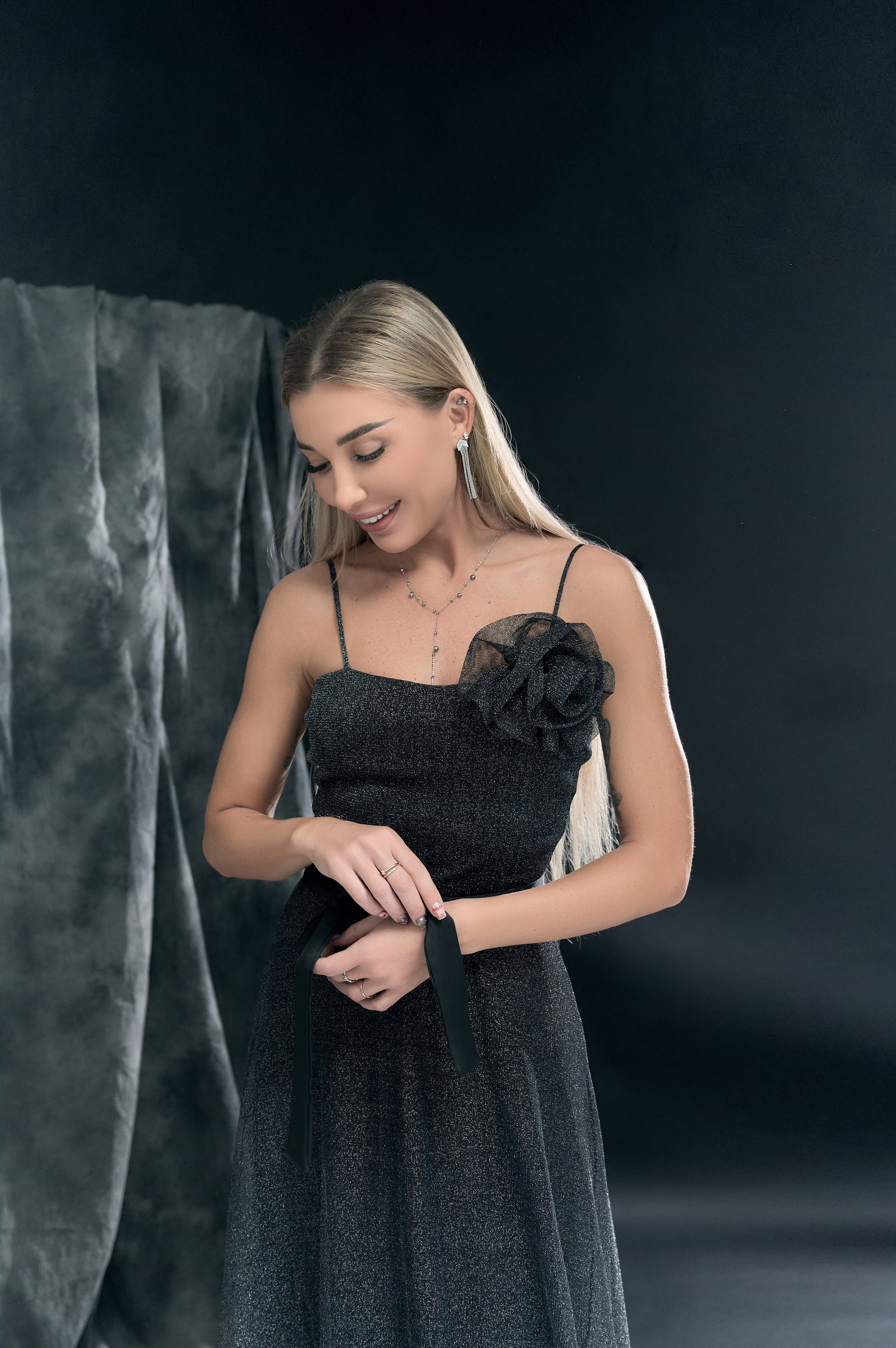 Примеры фото для выпускных альбомов в Новосибирске в 2026 году. Выпускные альбомы под ключ в Новосибирске