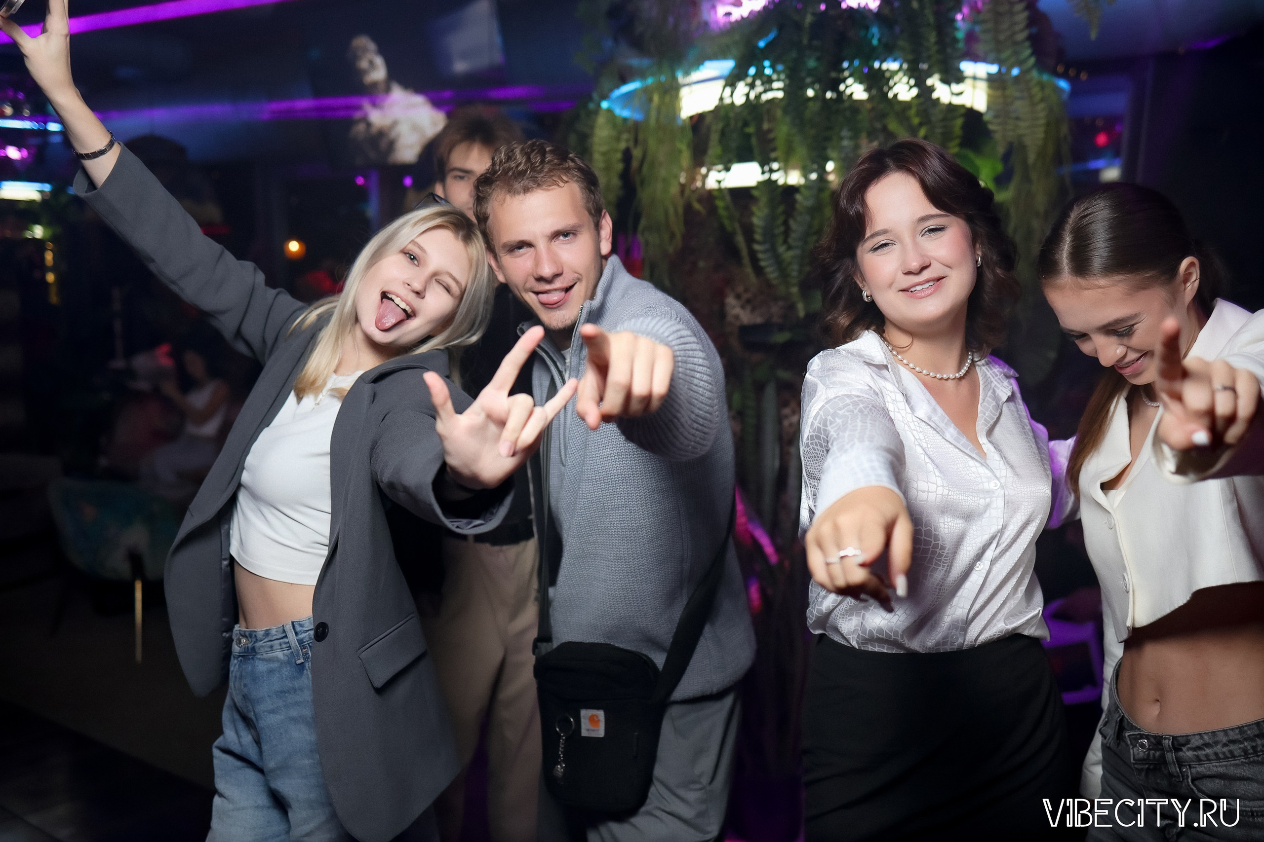 DOUBLE U. VIBECITY.RU Вайб Сити Ру Фоторепортажи Фотоотчеты Калининград