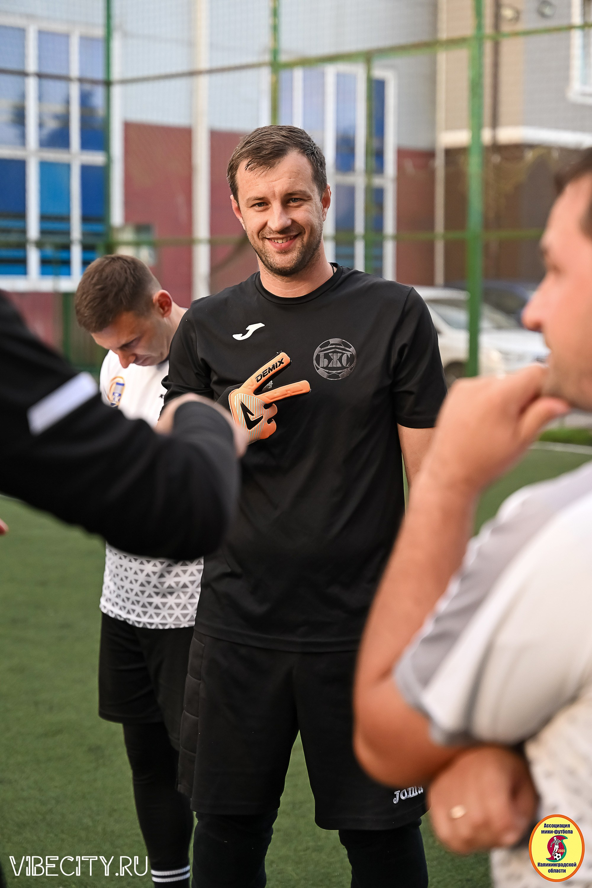 ИГРЫ ПЛЕЙ-ОФФ ПЕРВОГО ДИВИЗИОНА МИНИ-ФУТБОЛЬНОЙ ЛИГИ. VIBECITY.RU Вайб Сити Ру Фоторепортажи Фотоотчеты Калининград