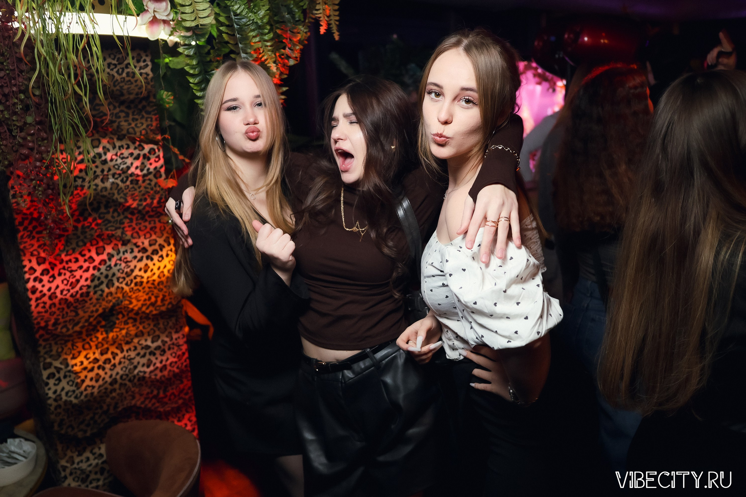 DOUBLE U. VIBECITY.RU Вайб Сити Ру Фоторепортажи Фотоотчеты Калининград