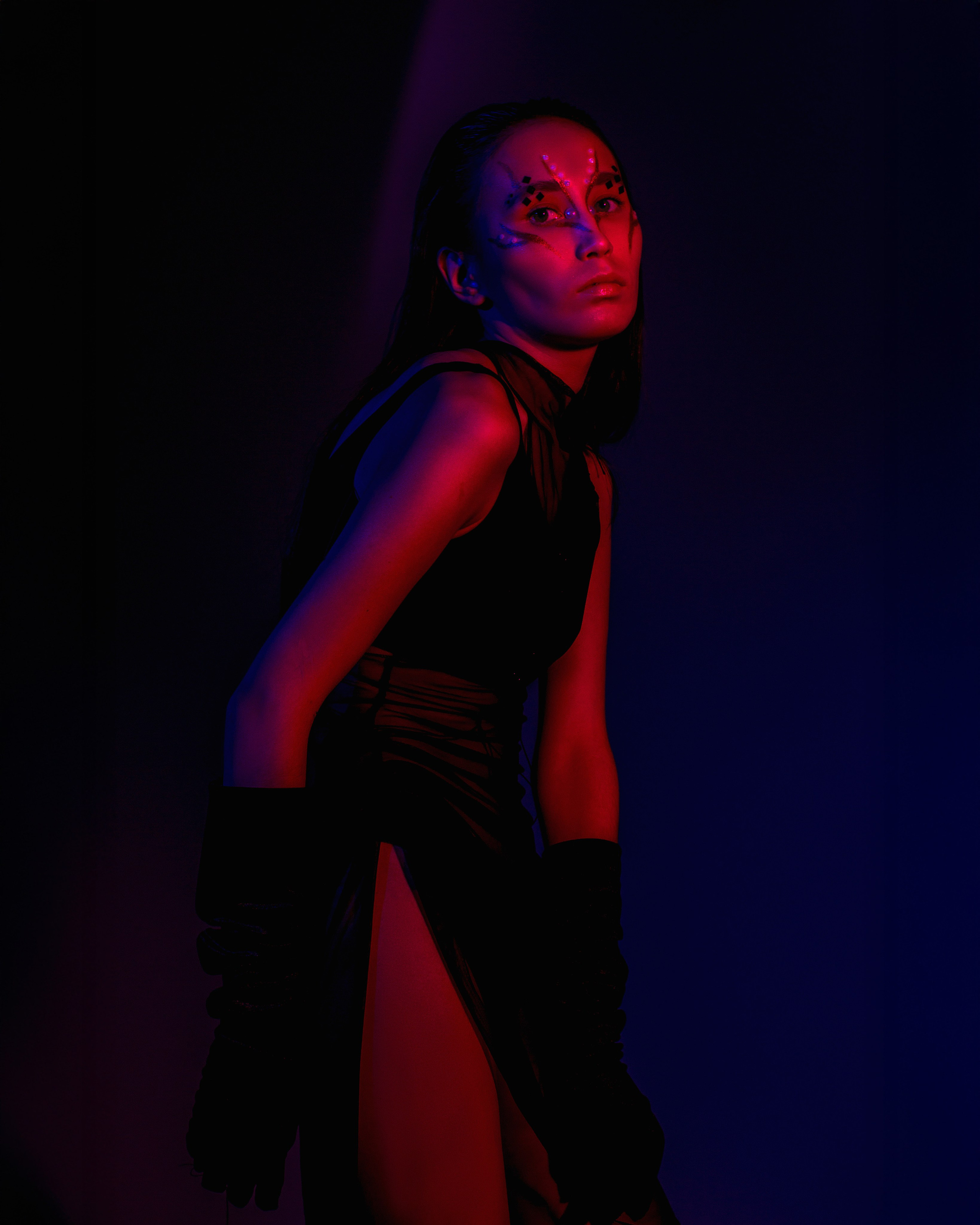 Искусственный свет. Визуальный дизайнер из Санкт-Петербурга Айси Клусова