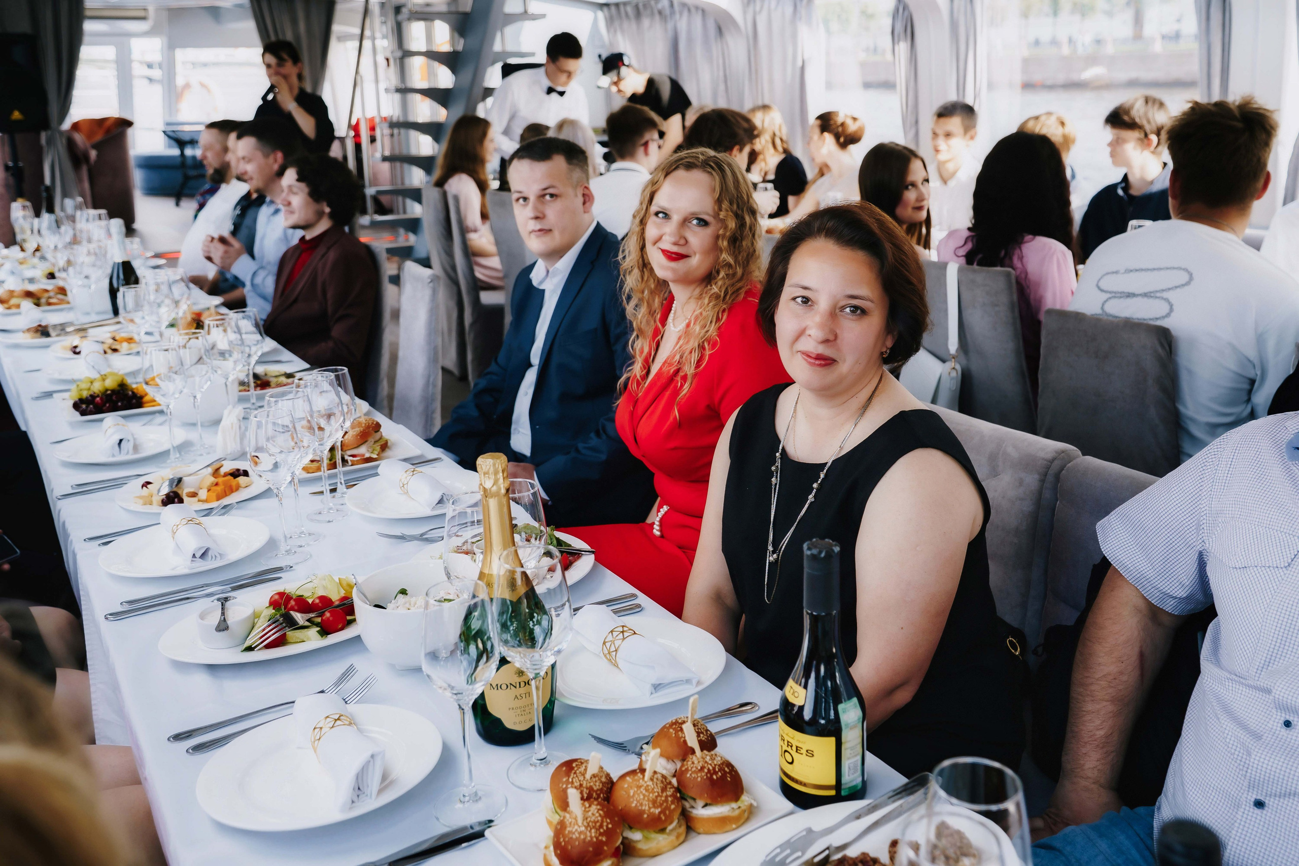 Выпускной 9В. Свадебный и семейный фотограф в Санкт-Петербурге Виктор Голубев