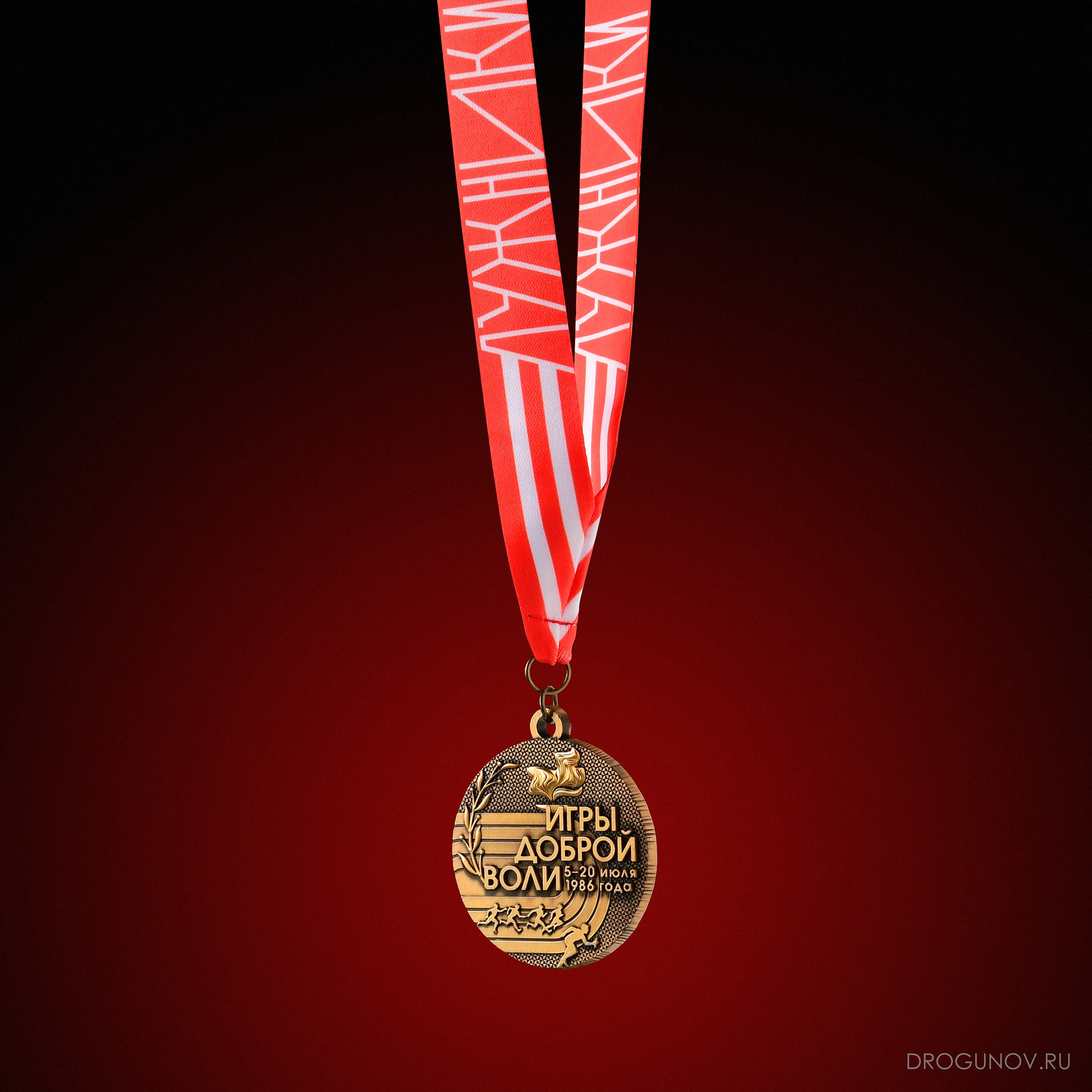 медаль финишера полумарафон в лужниках 2024