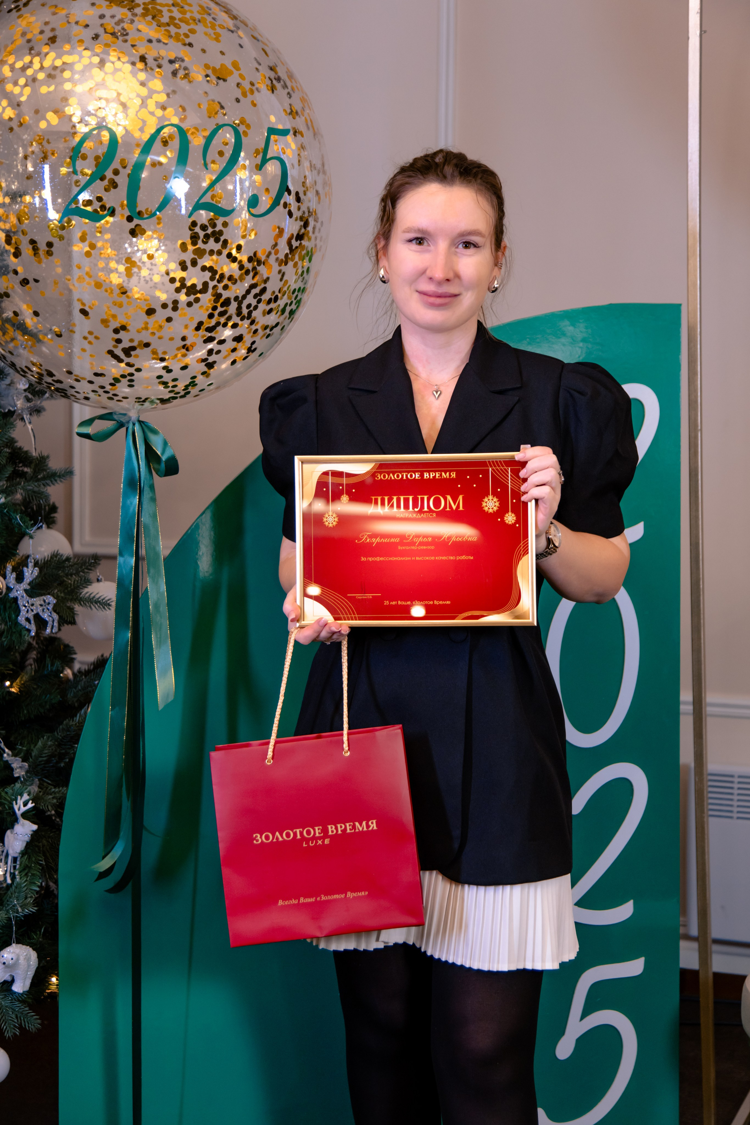 «Золотое время» Новогодний корпоратив. МЕДИА-РЕСУРС ХАБАРОВСК / Фотоотчеты / Репортажи / События