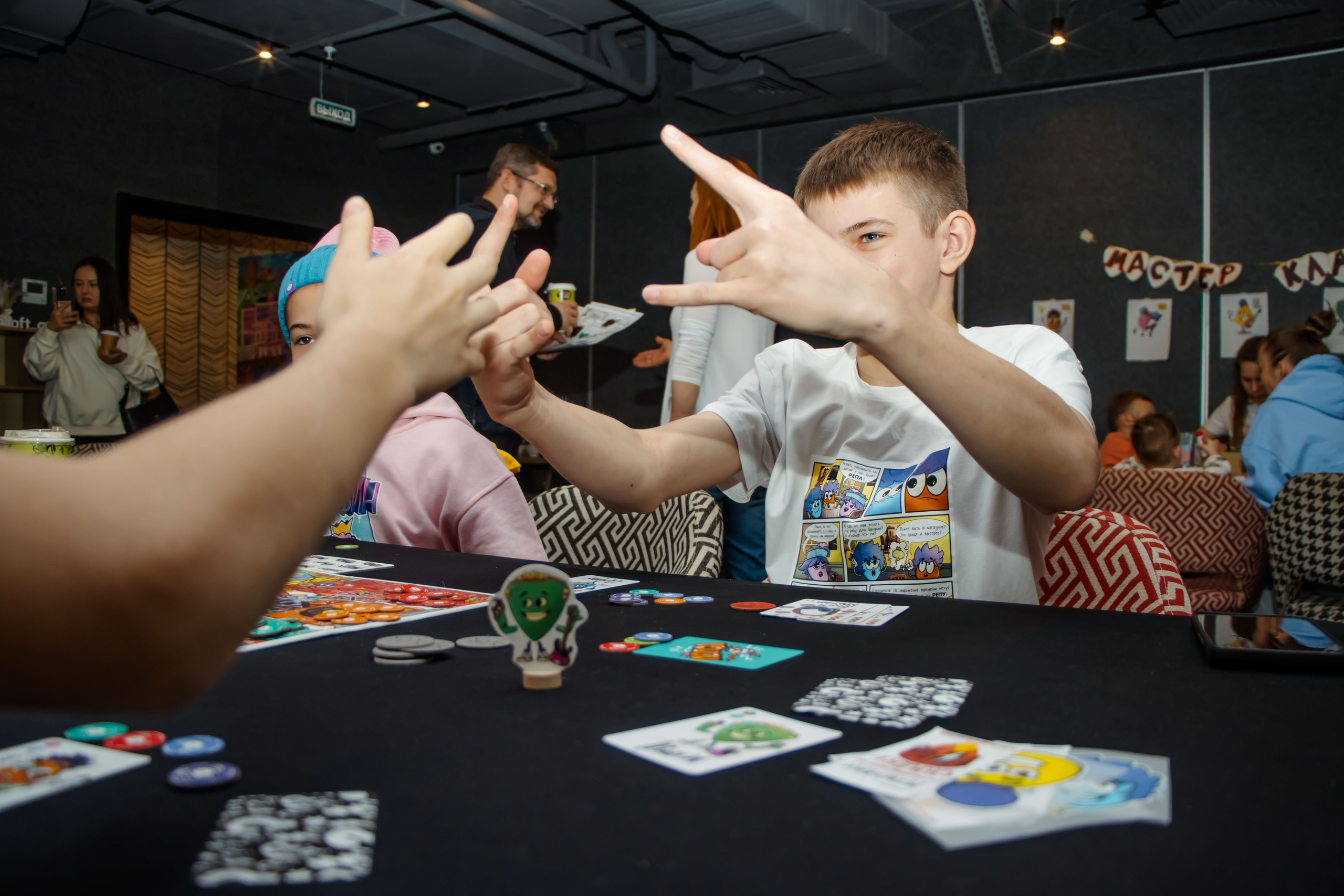 Медиаторики. Репортажный фотограф в Москве Катя Луговая, портретный фотограф и «street» фотограф, фотосессии «под ключ»
