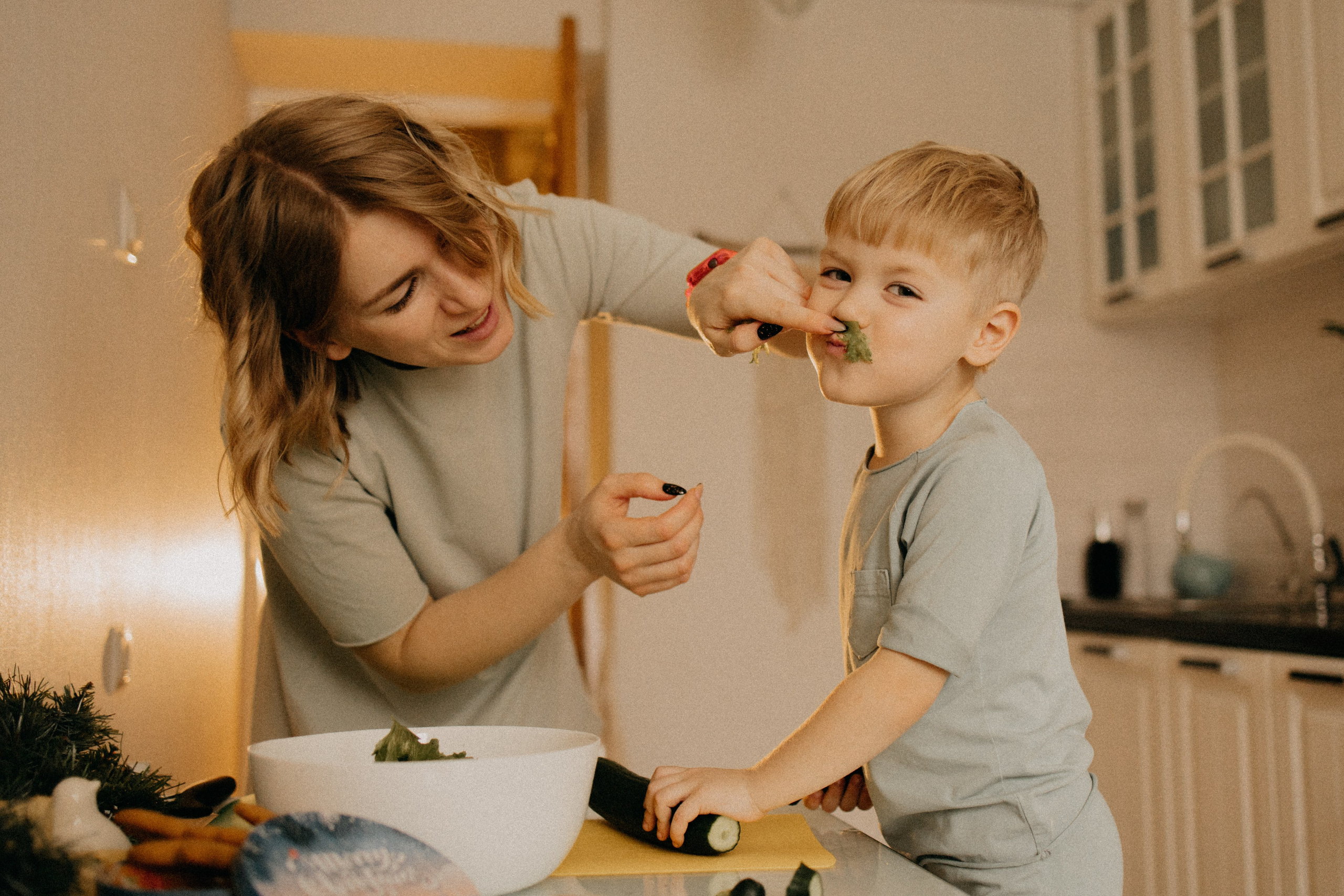 Пицца. Женя. Огоньки. Фотограф Настя Леонова