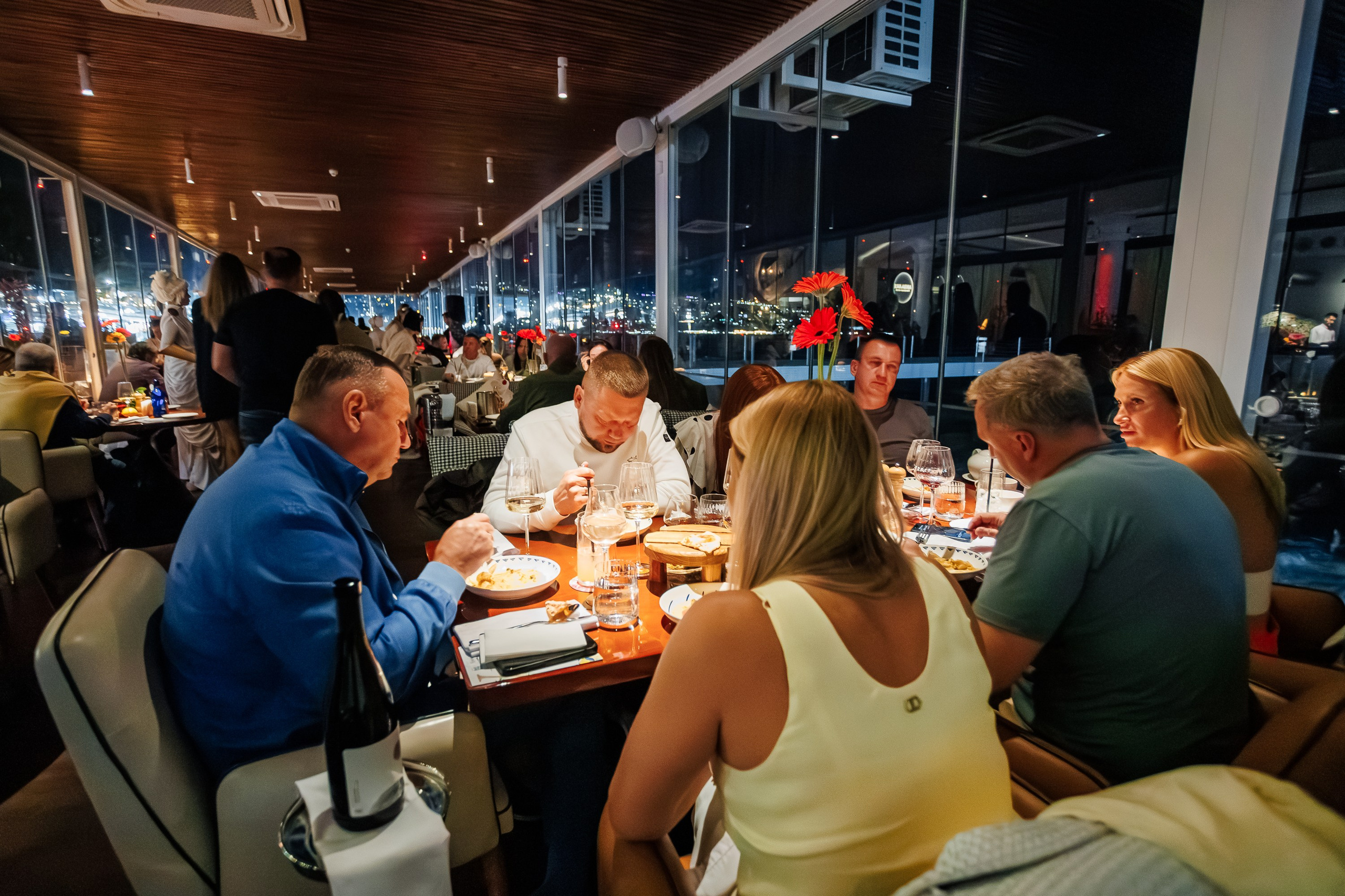 Гастроужин в греческом ресторане ЛИВАДИЯ_Ялта_27.09.2025. Аминов Руслан | Фотограф