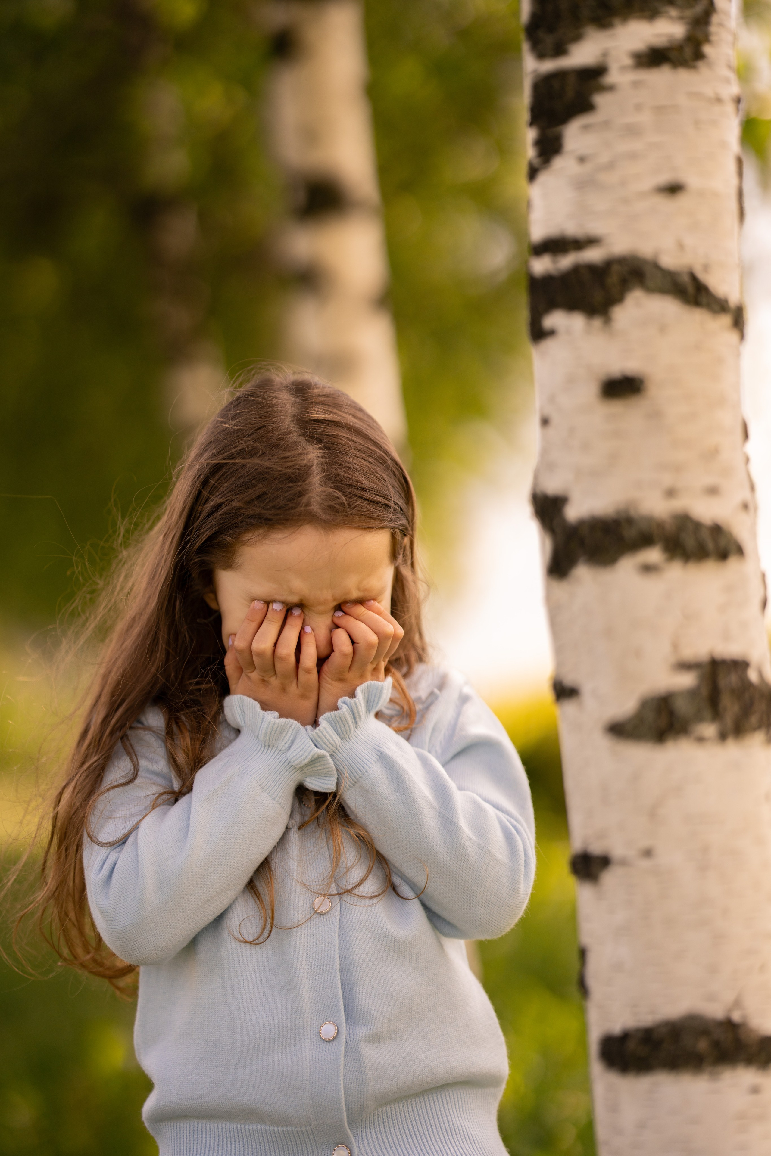 Ксения, Кирилл и Кристина в цветущем саду. Семейный и портретный фотограф в Санкт-Петербурге Татьяна Гримоть