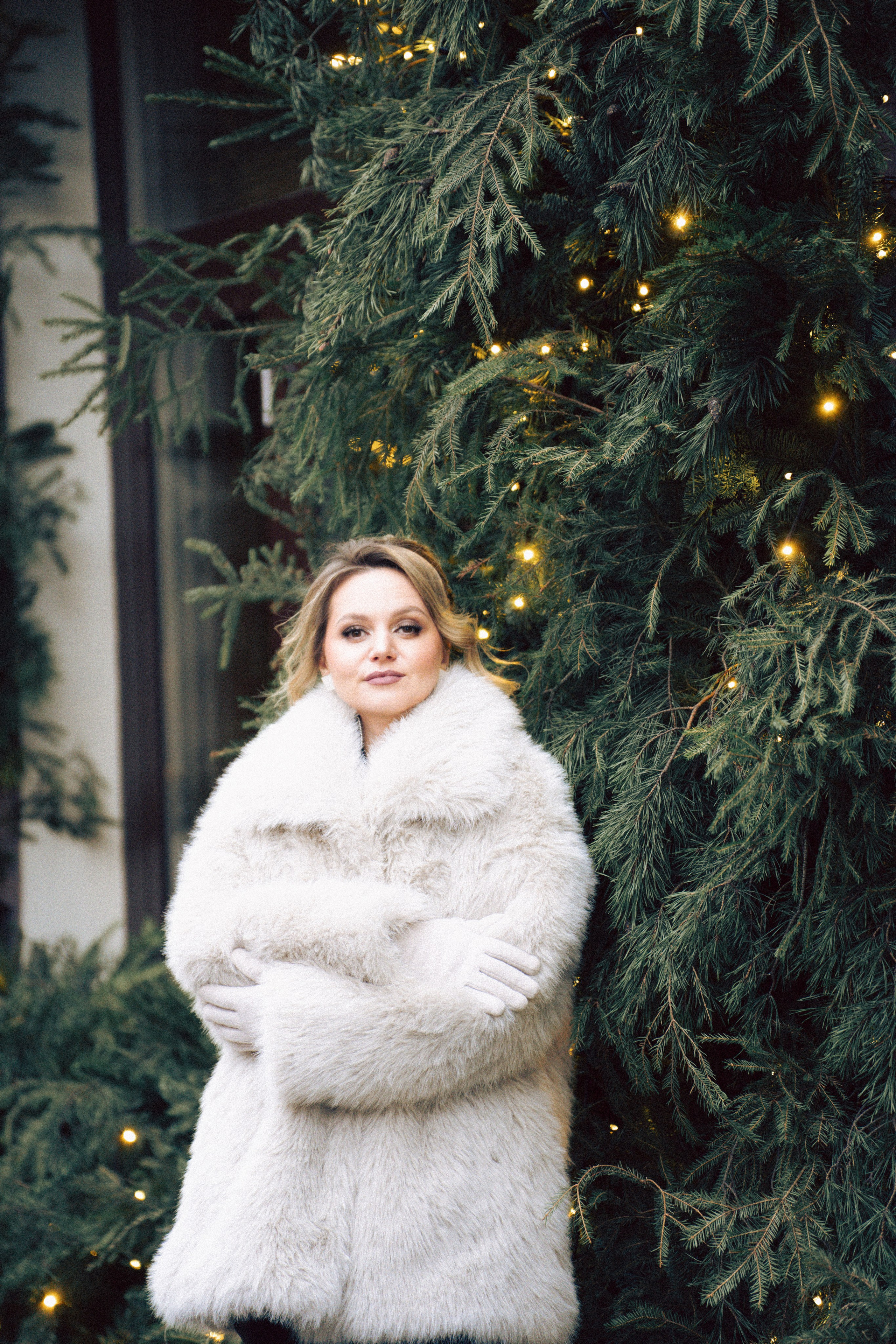 НОВОГОДНЯЯ ФОТОСЕСИИЯ В СТУДИИ ДЛЯ ДЕВУШКИ И ПРОГУЛКА ПО ЧЕРНЫШЕВСКОЙ. Профессиональный фотограф, Санкт-Петербург — Виктория Богомолова