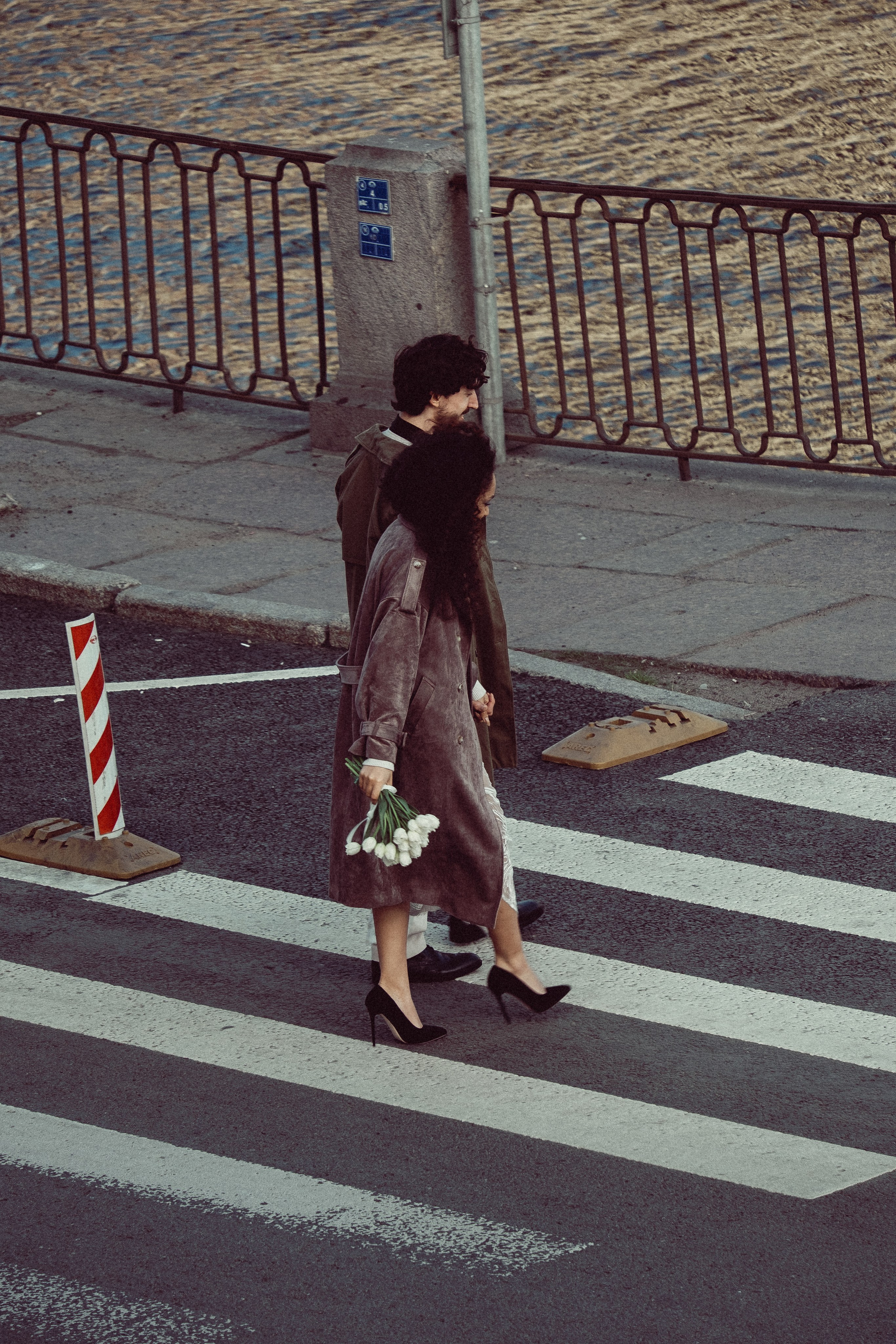 СВАДЕБНАЯ ПРОГУЛКА ПО ПЕТРОГРАДКЕ ВЕСНОЙ. СВАДЕБНАЯ ФОТОСЕССИИЯ НА ПЕТРОГРАДКЕ. Профессиональный фотограф, Санкт-Петербург — Виктория Богомолова