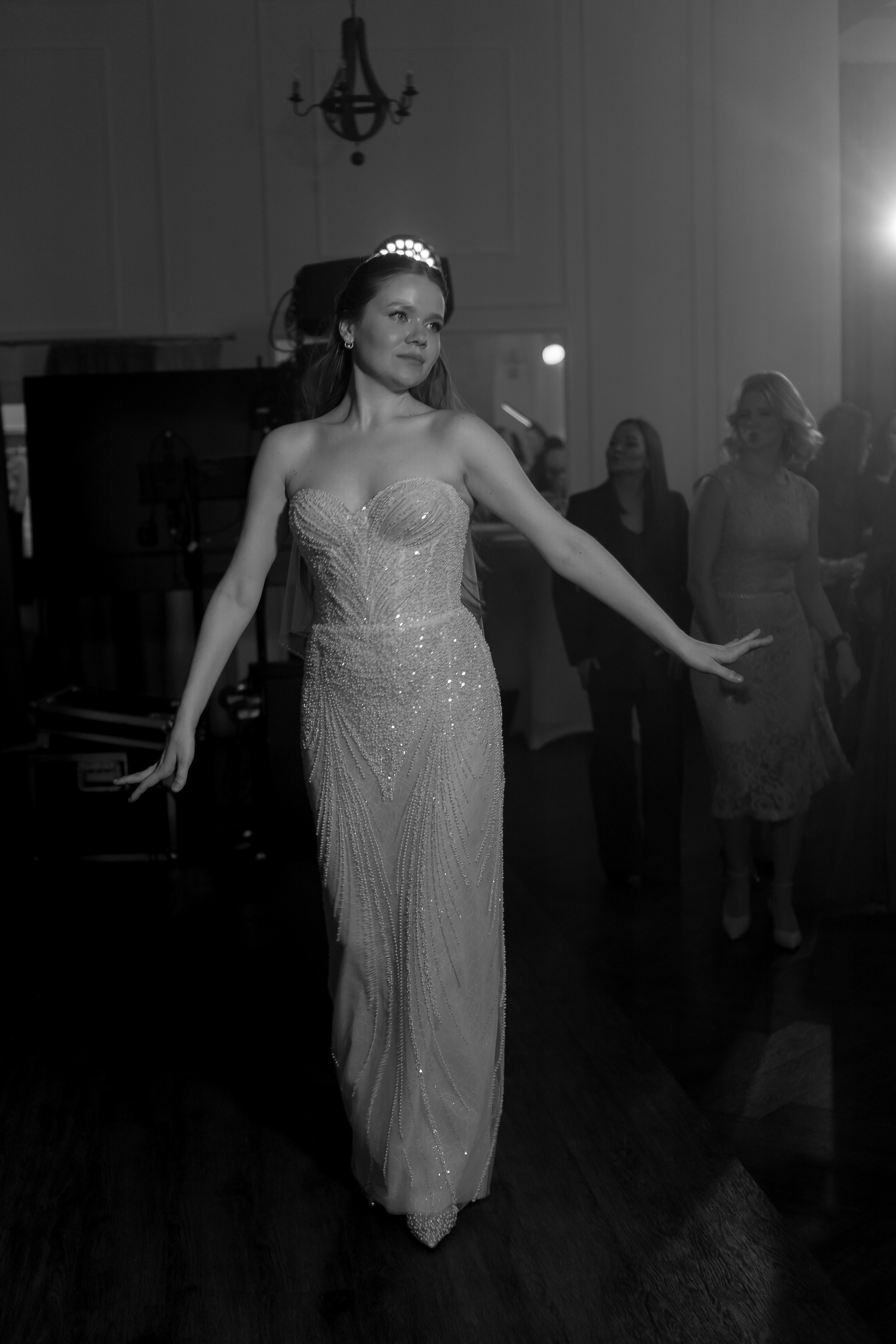 СВАДЕБНАЯ СЬЕМКА СБОРОВ В ОТЕЛЕ И ВЫЕЗД НА ЦЕРЕМОНИЮ (СНЯТО В СИБИРЕ В НИЖНЕВАРТОВСКЕ). Профессиональный фотограф, Санкт-Петербург — Виктория Богомолова