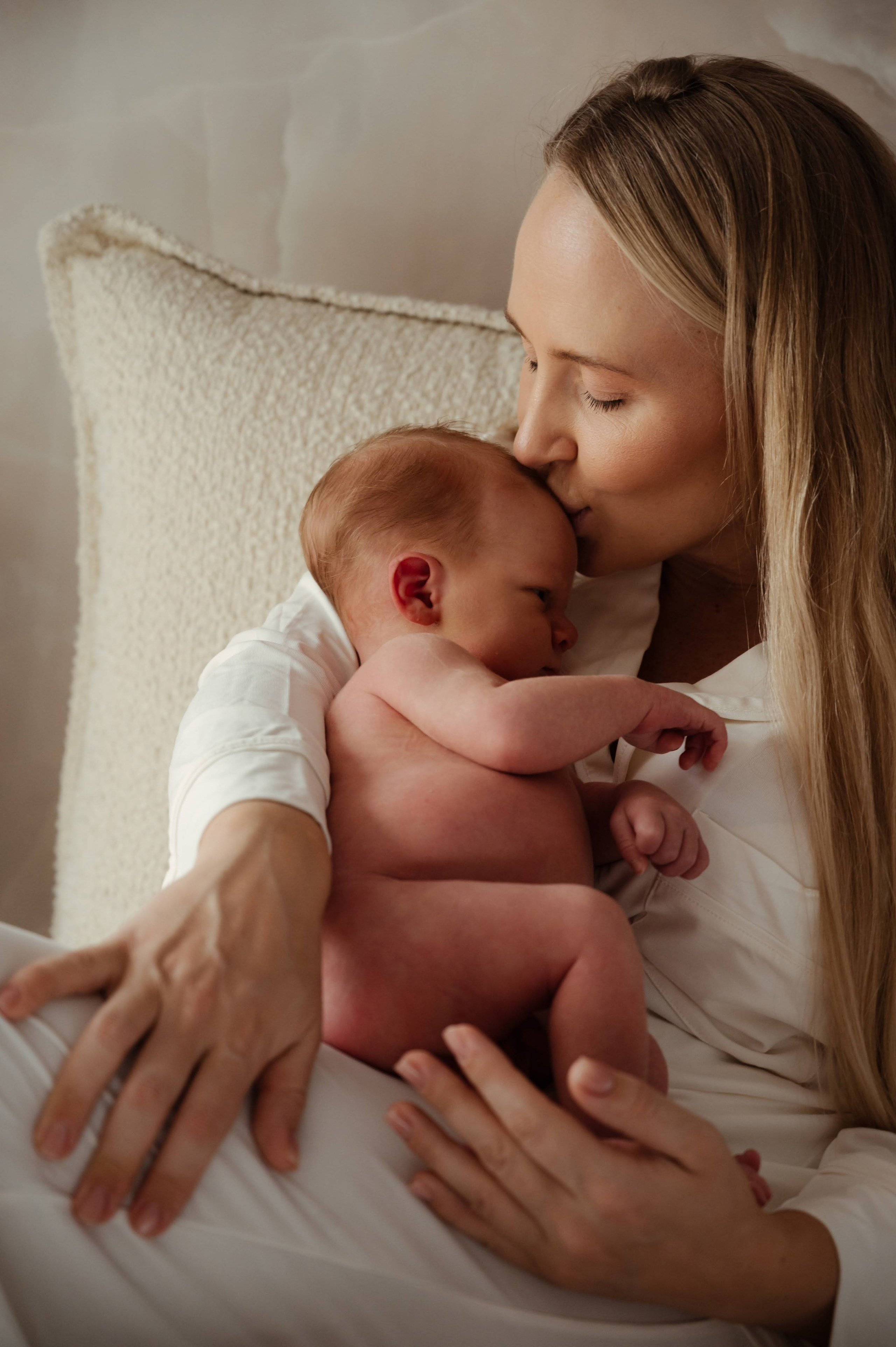 Леночка. Профессиональный фотограф беременности в СПБ. Стильные фотосессии беременности в стиле минимализм и классическая фотография