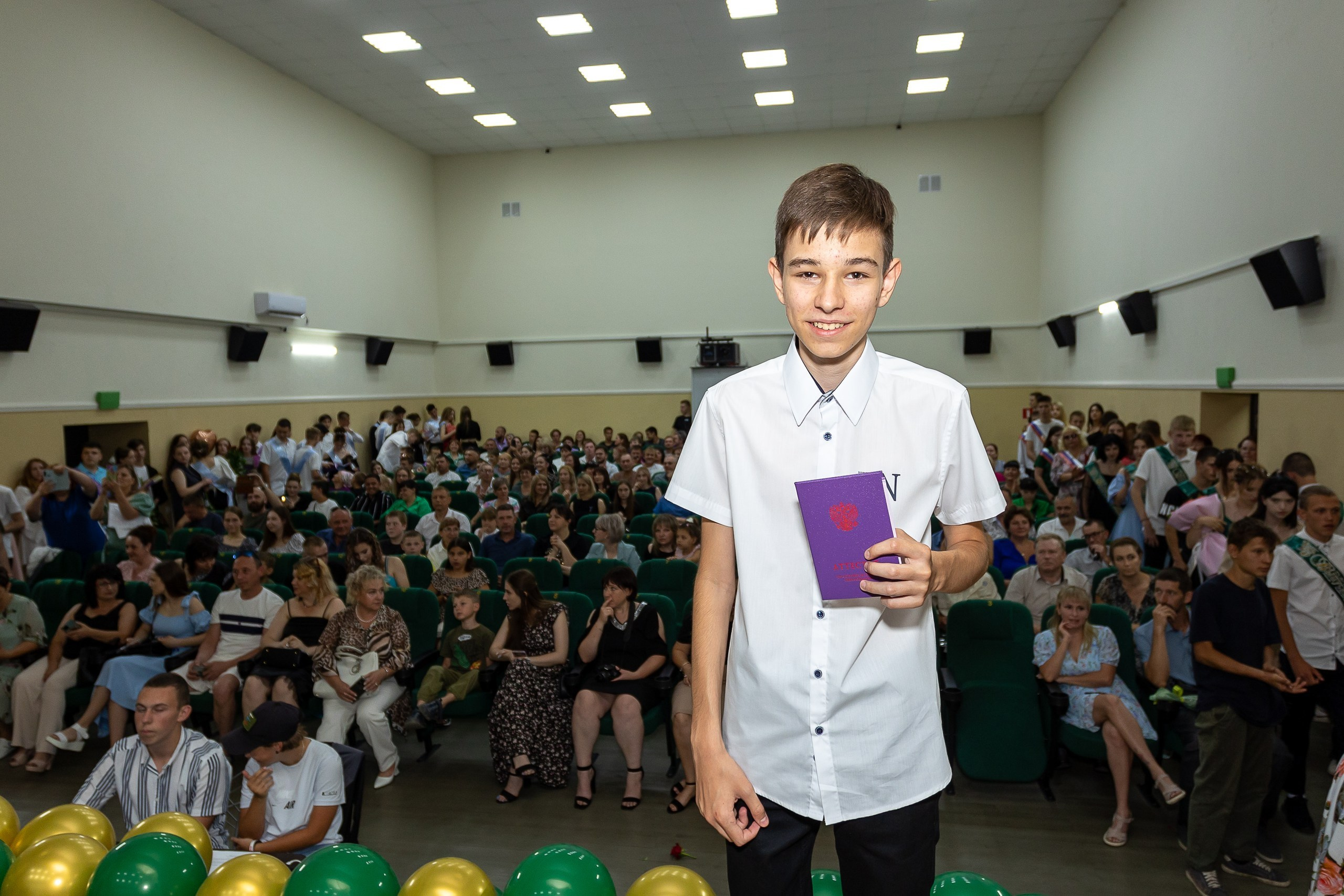 Вручение аттестата и выпускной вечер. Выпускные альбомы Майкоп, Краснодар Елена Золотарева