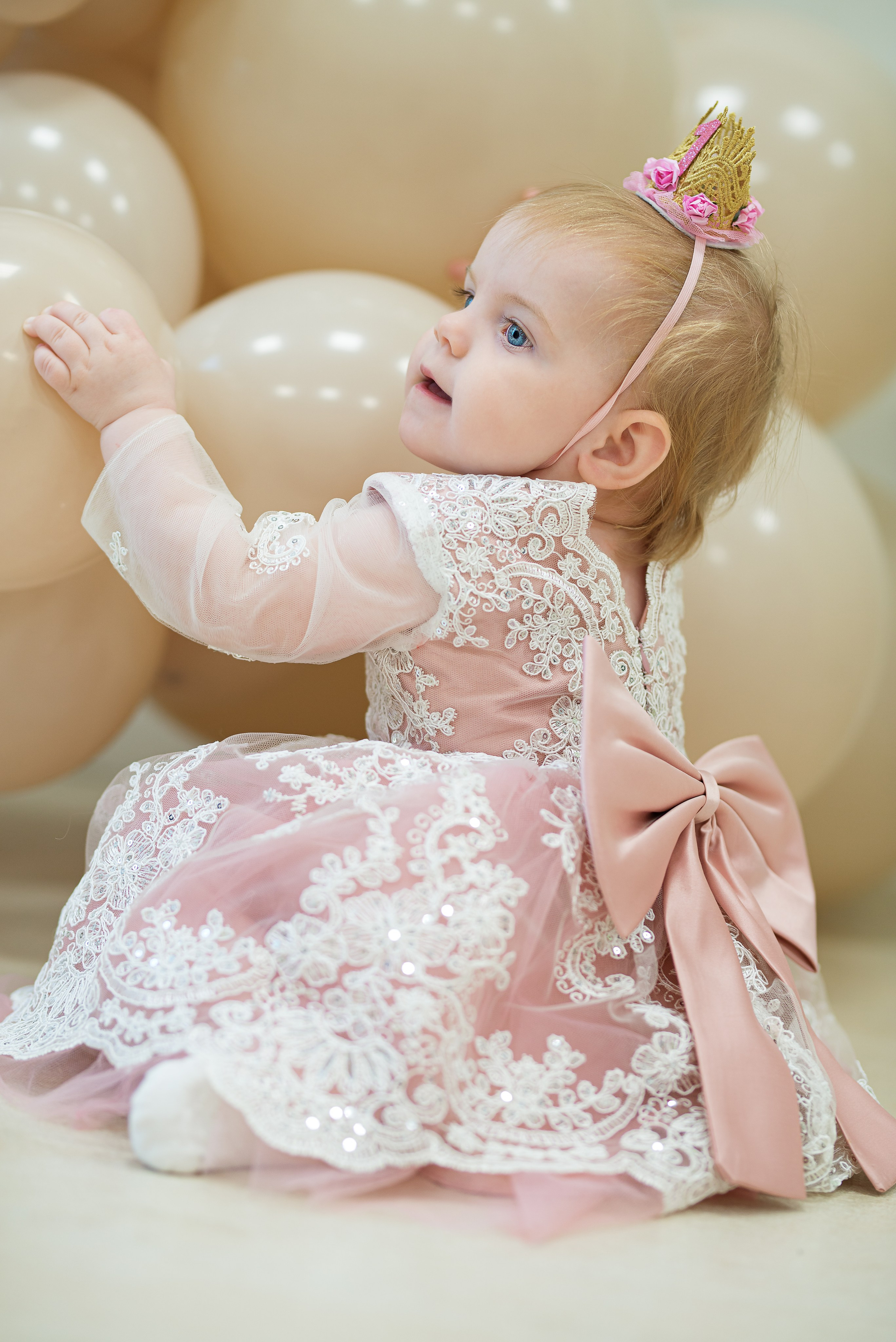 Полине 1 годик. Фотограф Таинств Крещения и Венчания в г. Курске