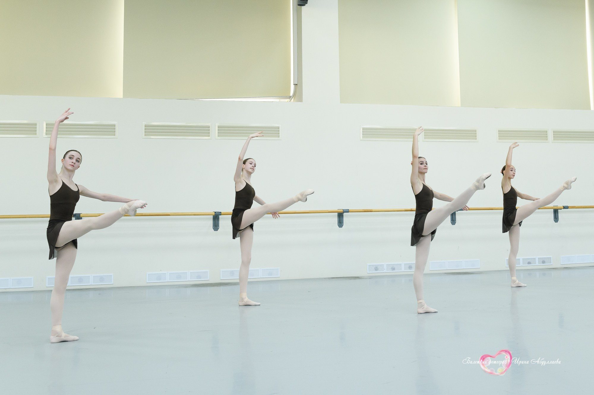 Госэкзамен выпускников МГХУ им. Лавровского — Девочки — 2025 г