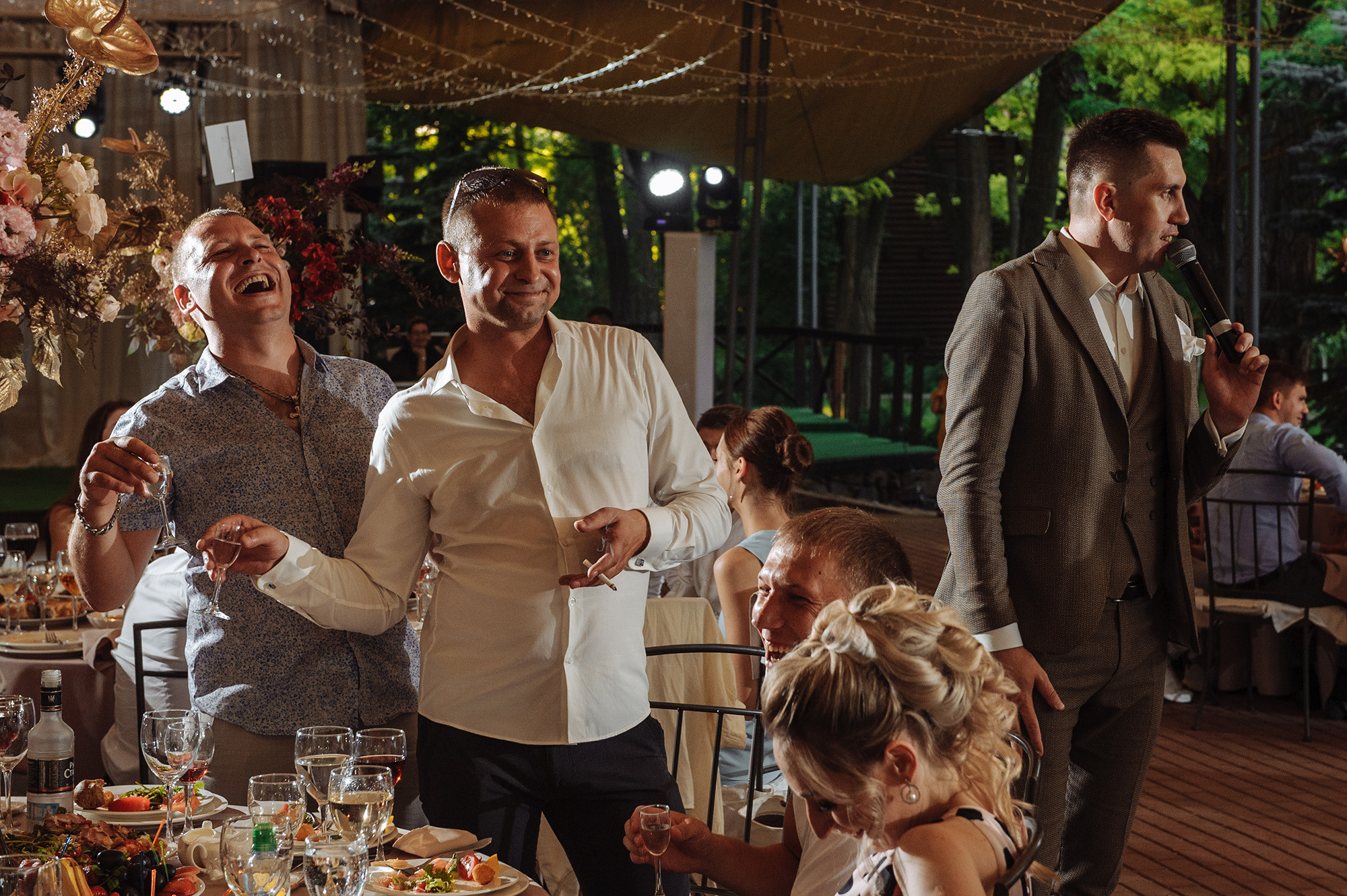 Сейчас она скажет ему ДА. Свадебный коммерческий фотограф Ростов-на-Дону, Москва