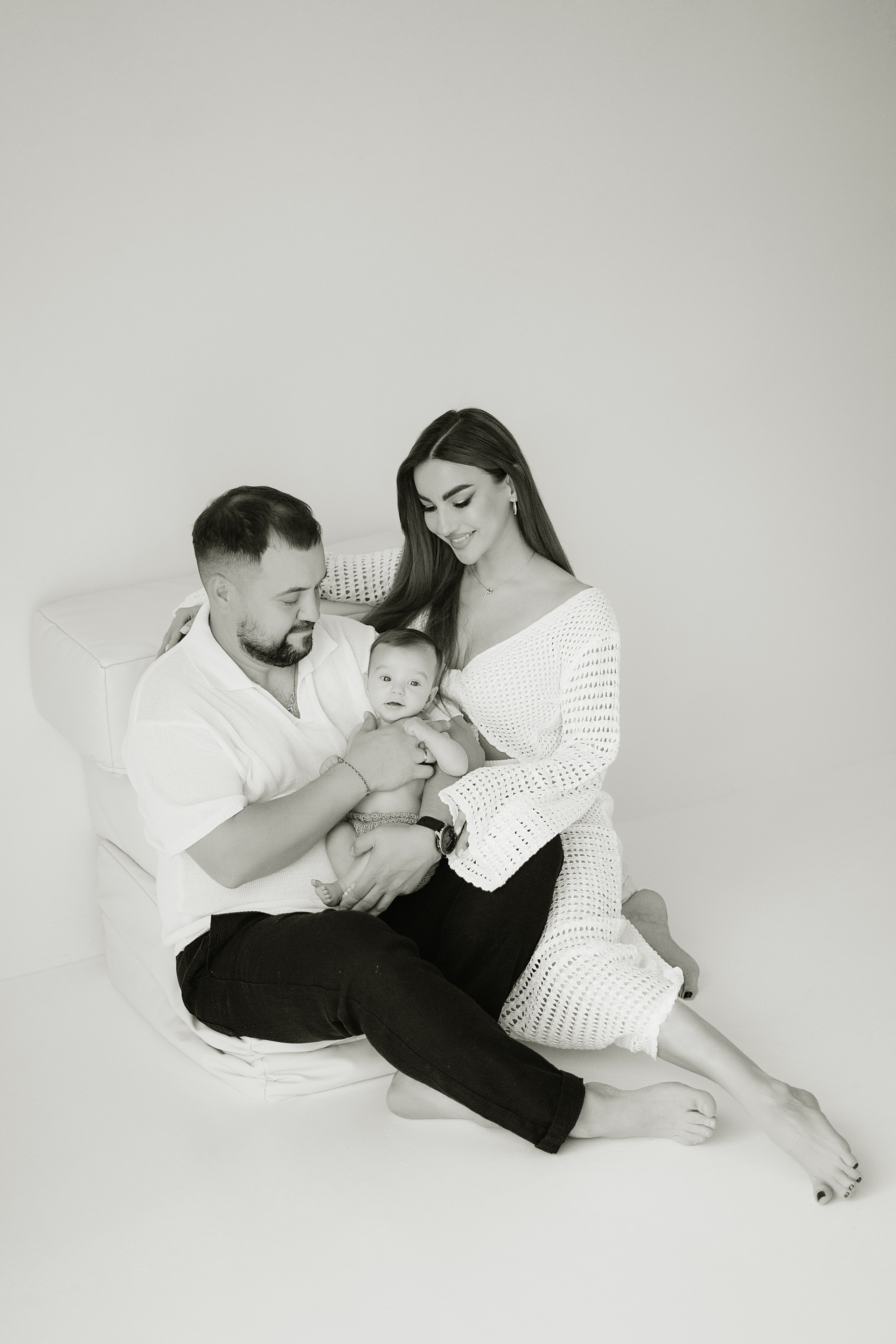 ньюборн фотосессия лайфстал фотограф новорожденные ребенок ребенок в реквизите семейные фото 