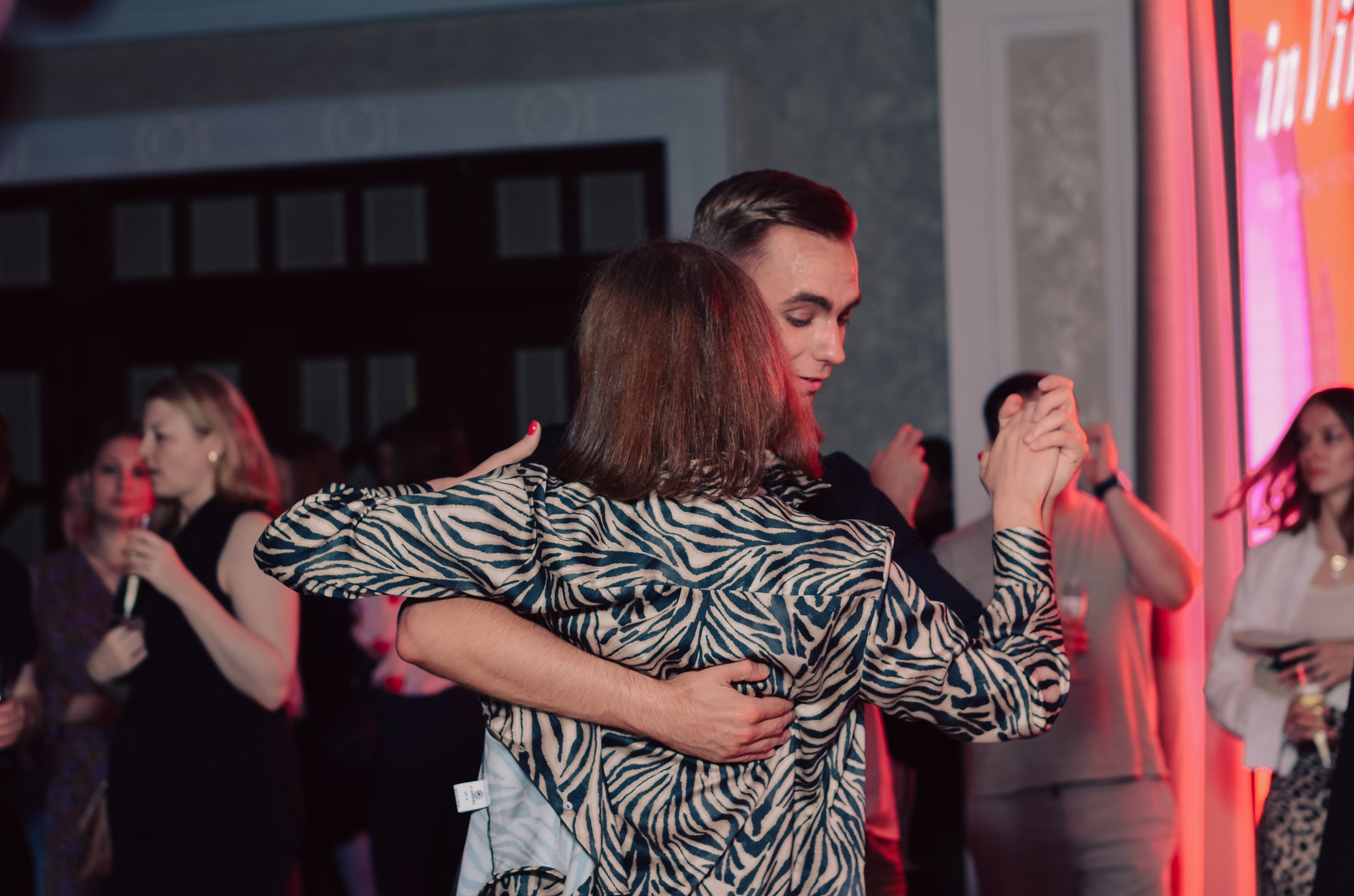 Фоторепортаж танцевального мероприятия. Денисова Аля — фотограф для парных съемок и индивидуальных историй в Барнауле