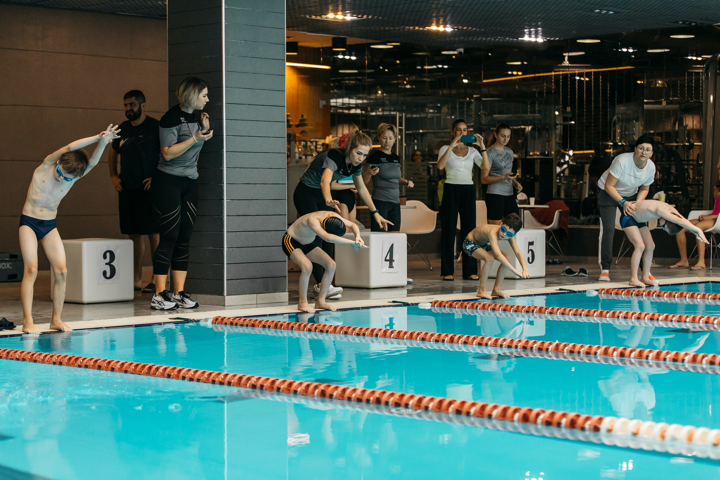 Соревнования по плаванию (зима)