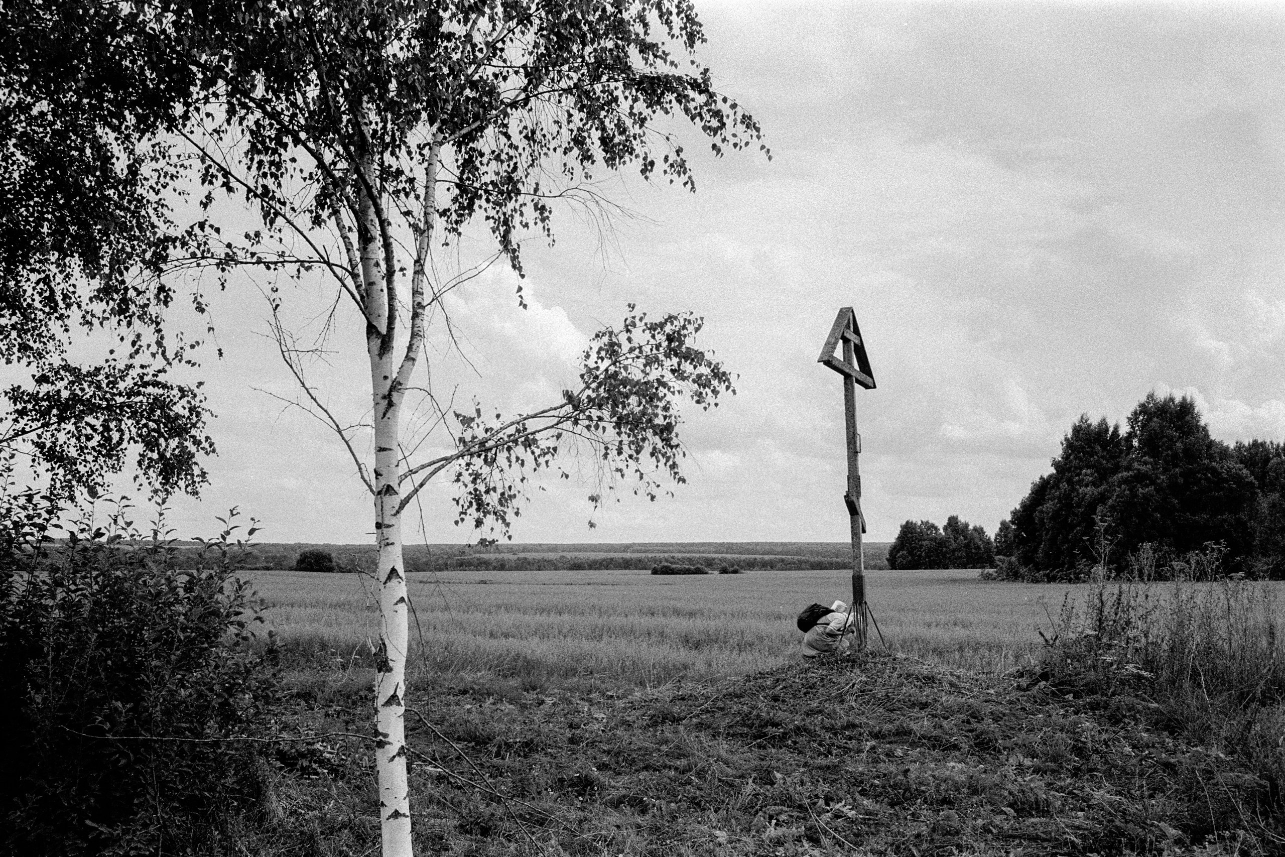 Under the Cross/Под Крестом. Фотограф Рязанов Дмитрий в Москве, документальная фотография, аналоговая фотография, пленочная фотография