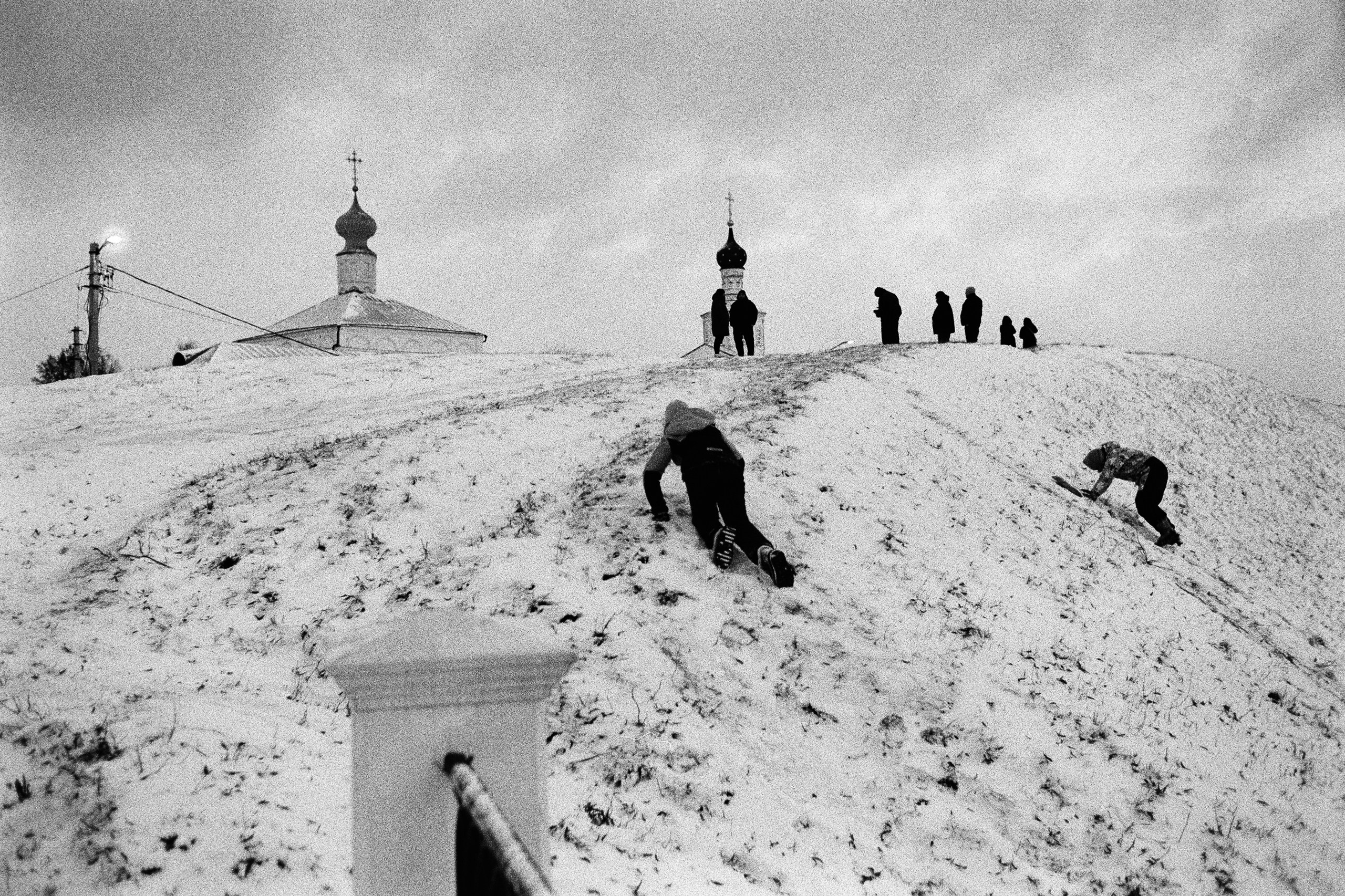Under the Cross/Под Крестом. Фотограф Рязанов Дмитрий в Москве, документальная фотография, аналоговая фотография, пленочная фотография