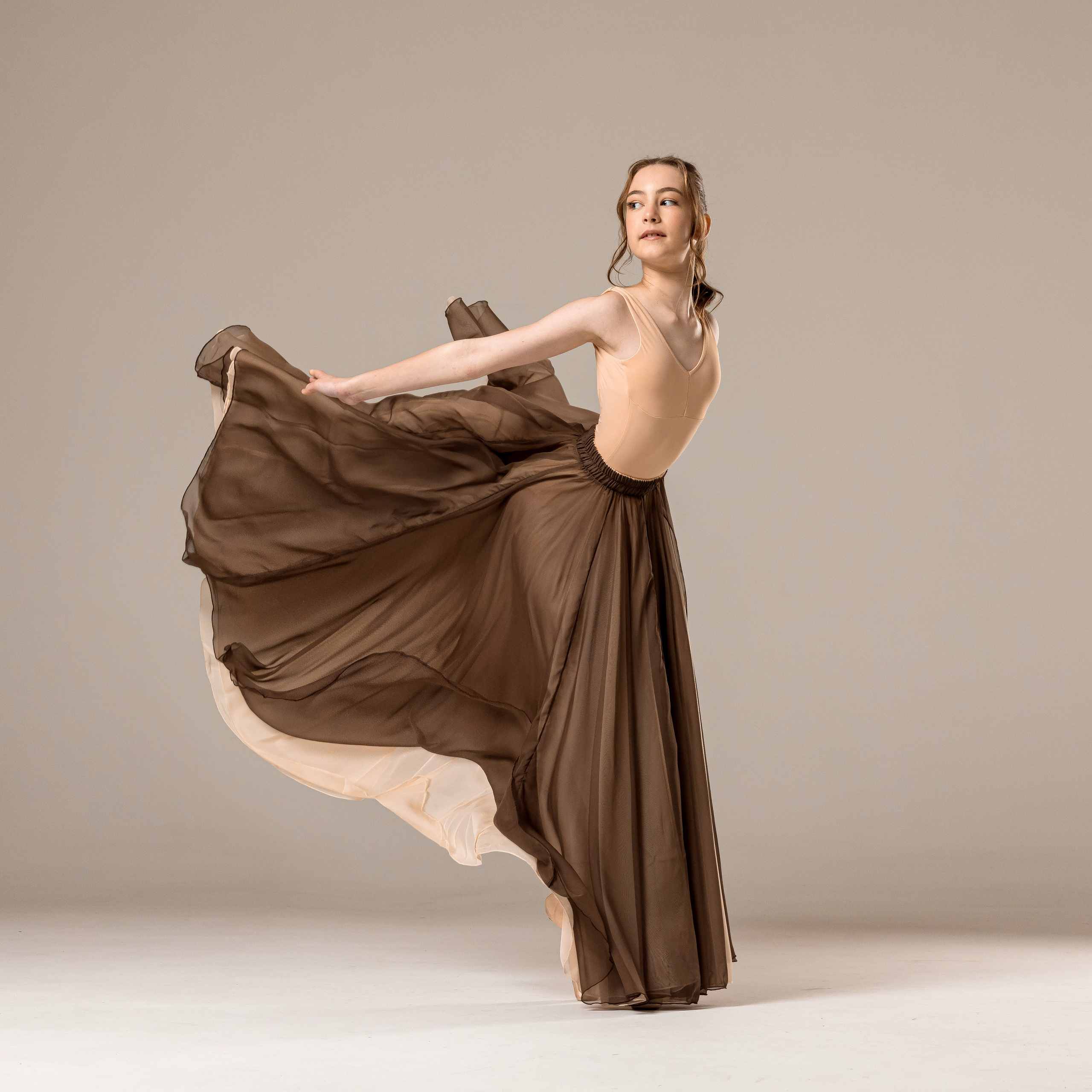 Кофейная воздушная юбка напрокат бесплатно. Балетный фотограф Алина Ханько — Душа Балета