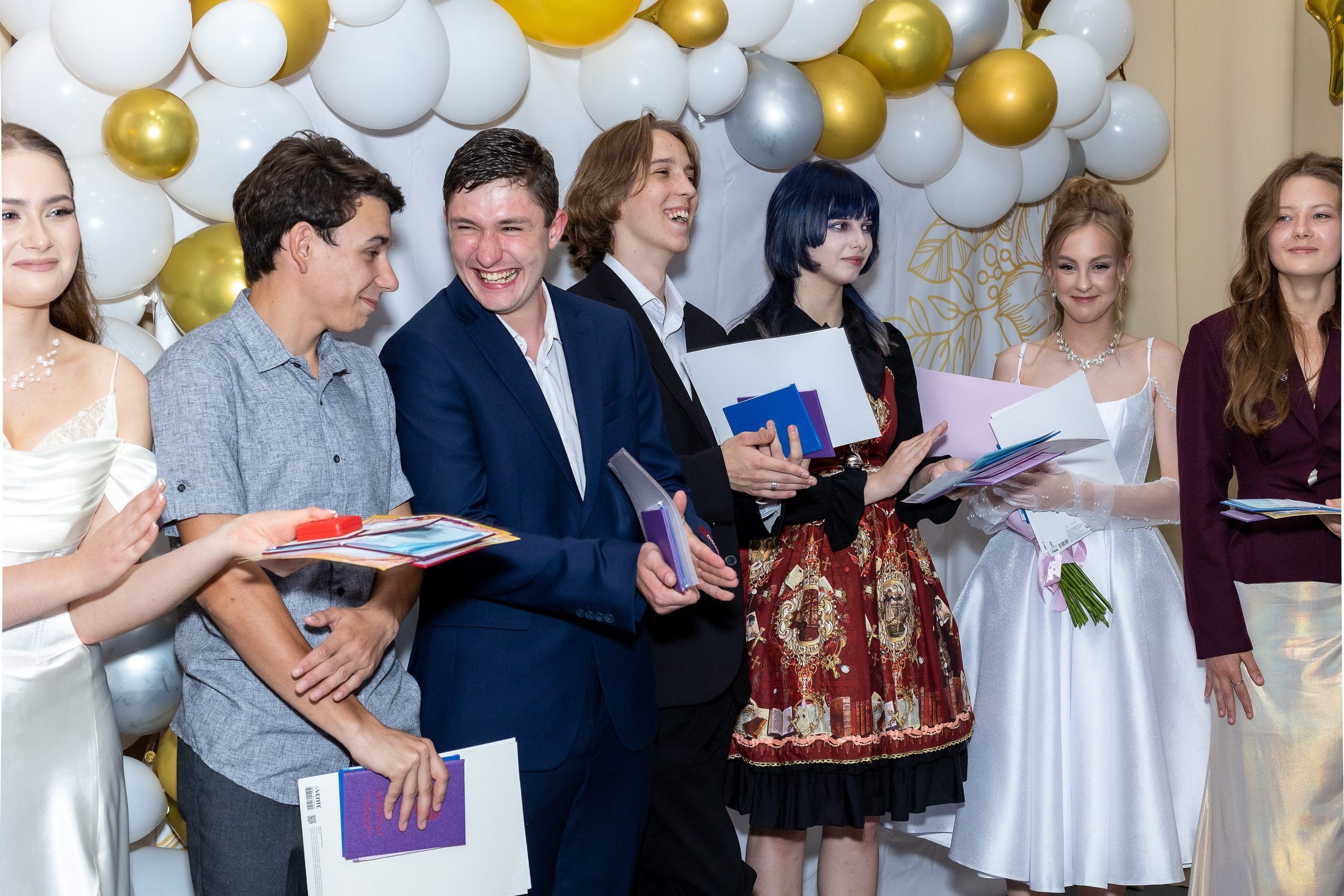 Вручение аттестата 2025. Выпускные альбомы Майкоп, Краснодар Елена Золотарева