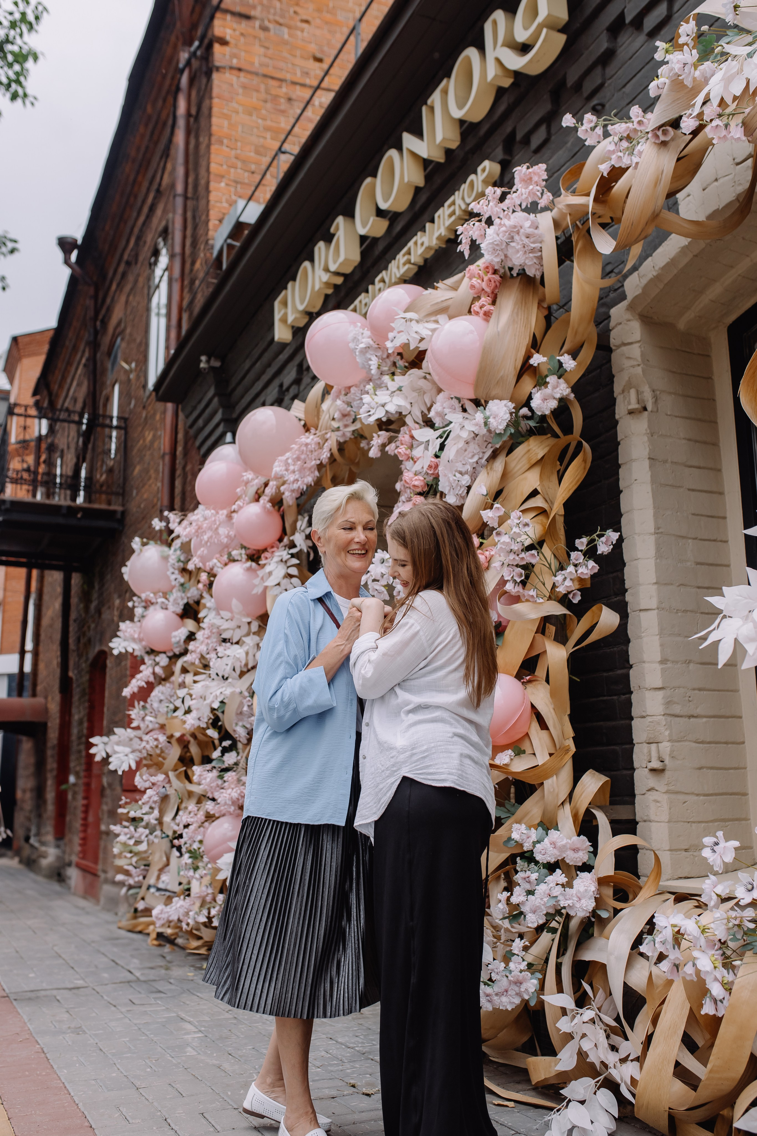 Прогулка Аси с мамой. Женский и семейный фотограф в Томске Алиса Качан