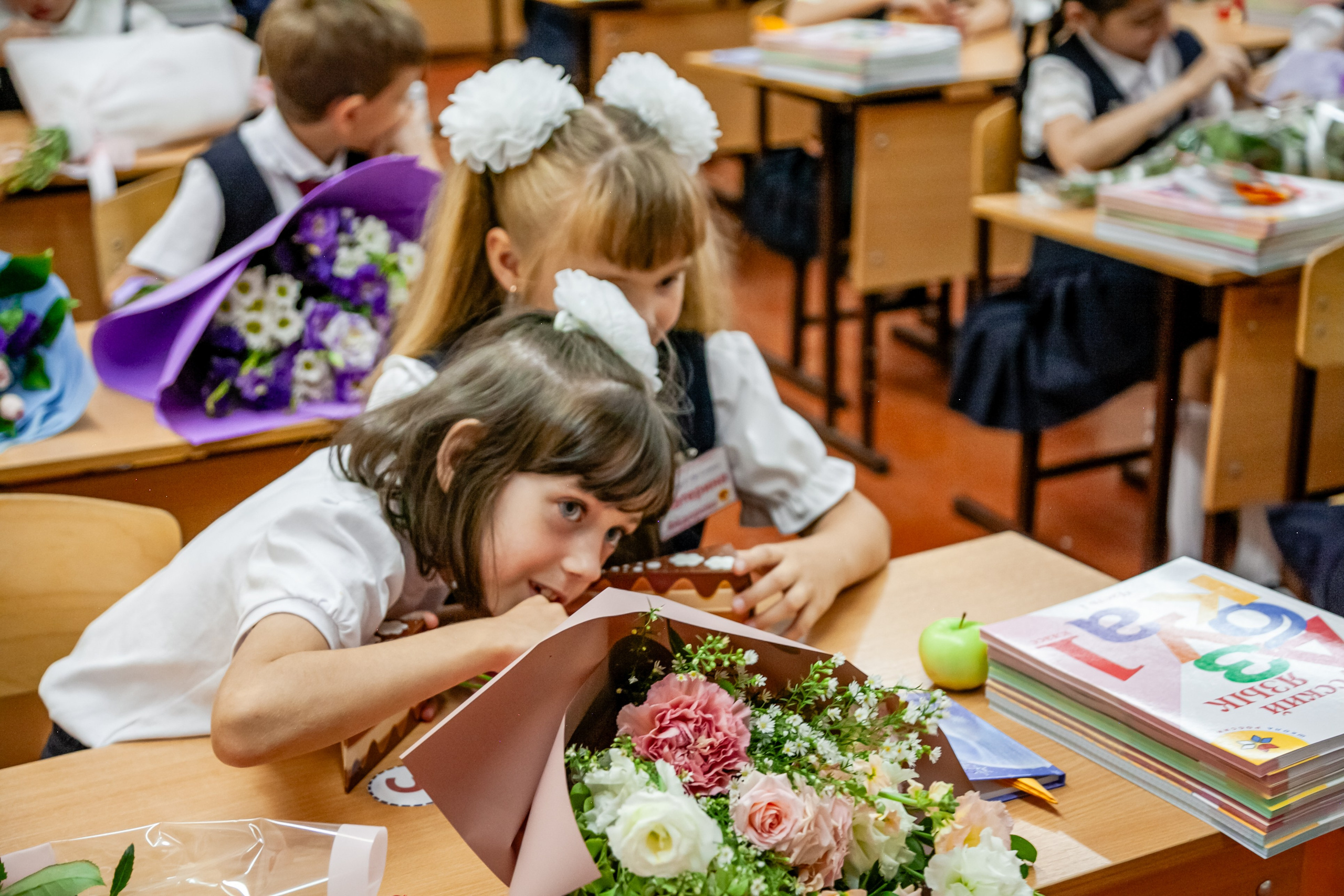 1 сентября линейка. Свадебный и семейный фотограф в Армавире