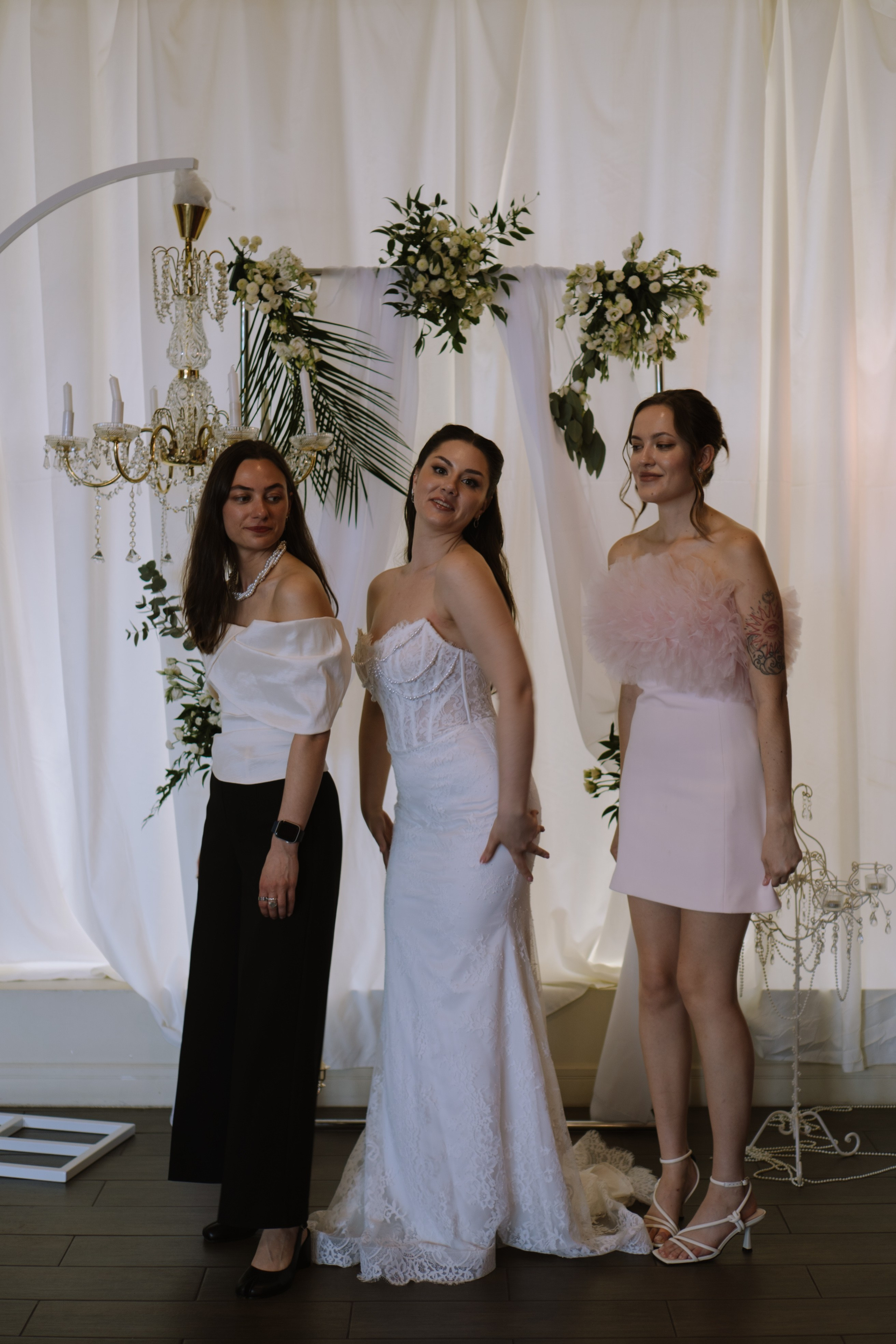 СВАДЕБНЫЙ БАНКЕТ НА ВЛАДИМИРСКОЙ В САНКТ-ПЕТЕРБУРГЕ (КАМЕРНАЯ СВАДЬБА). Профессиональный фотограф, Санкт-Петербург — Виктория Богомолова