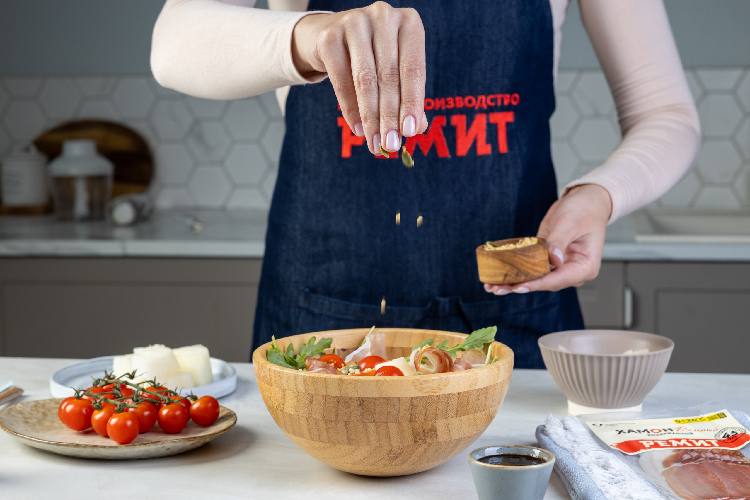 Рекламная съемка продукции МПК РЕМИТ. Предметный и фэшн-фотограф Виктория Бородкова | Москва, Пушкино